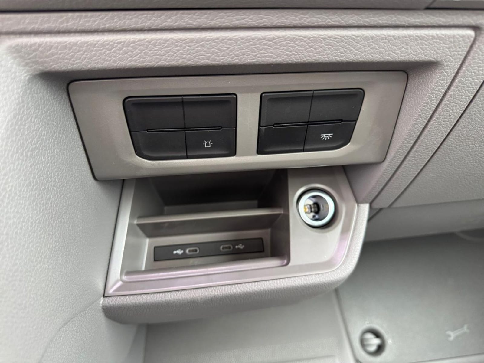 Volkswagen Crafter Einzelkabine langer Radstand – Bild 17