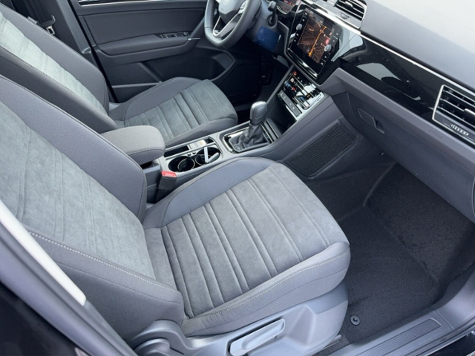 Volkswagen Touran – Bild 12