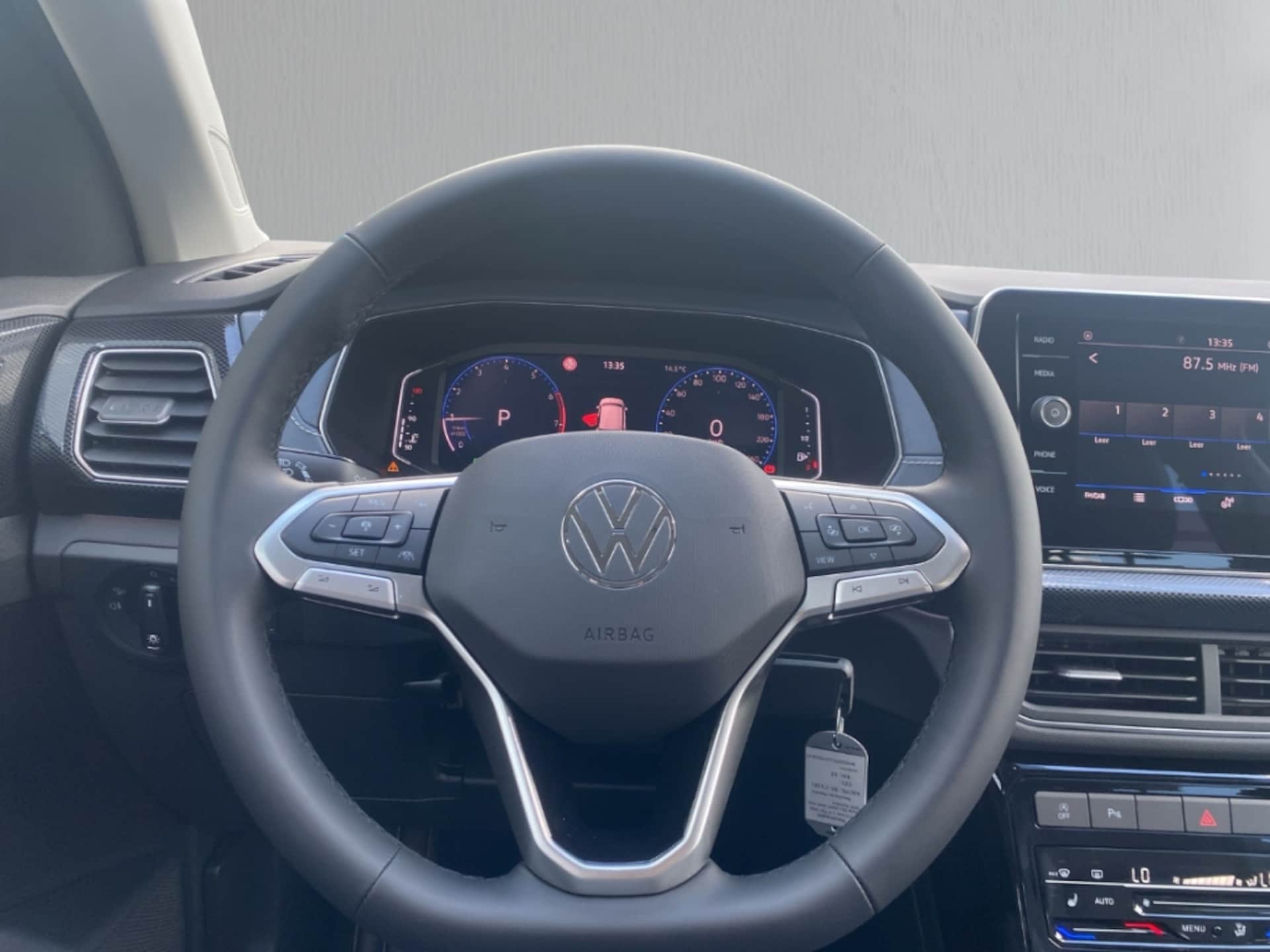 Volkswagen T-Cross Style