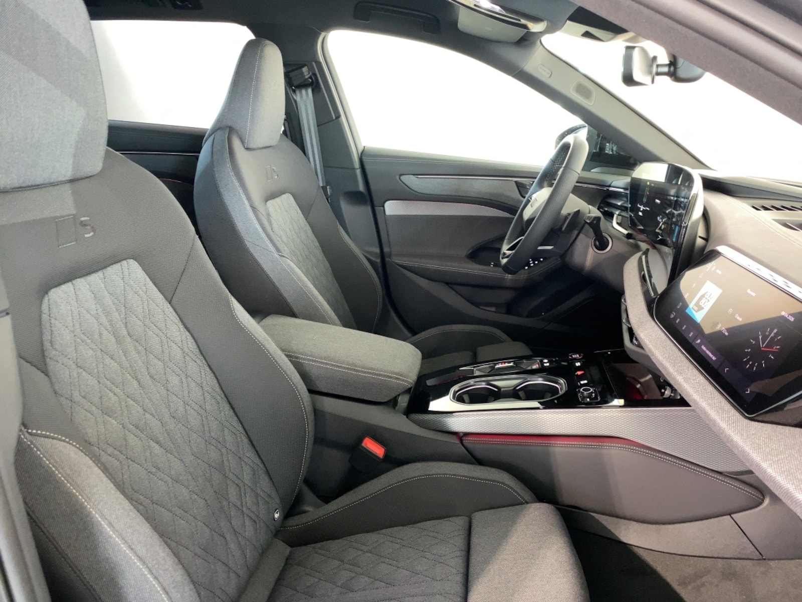 Audi A6 Avant – Bild 8