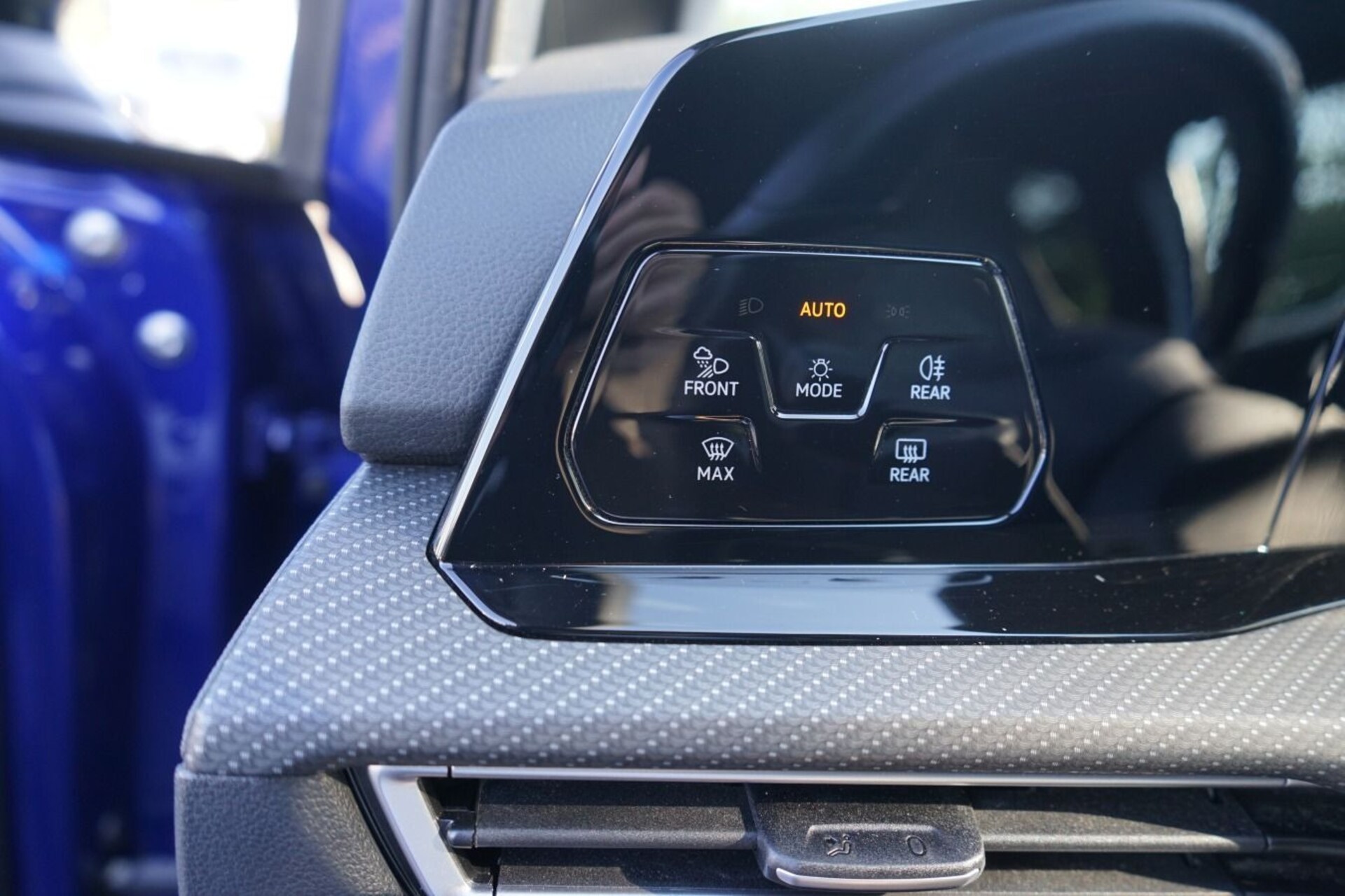 Volkswagen Golf R-Line