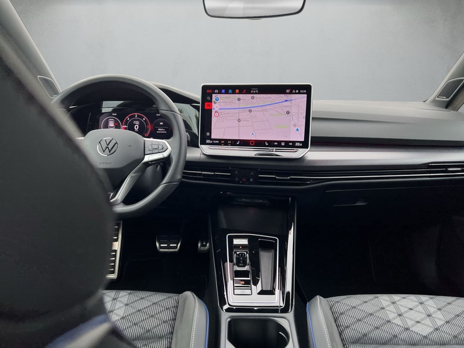 Volkswagen Golf R-Line