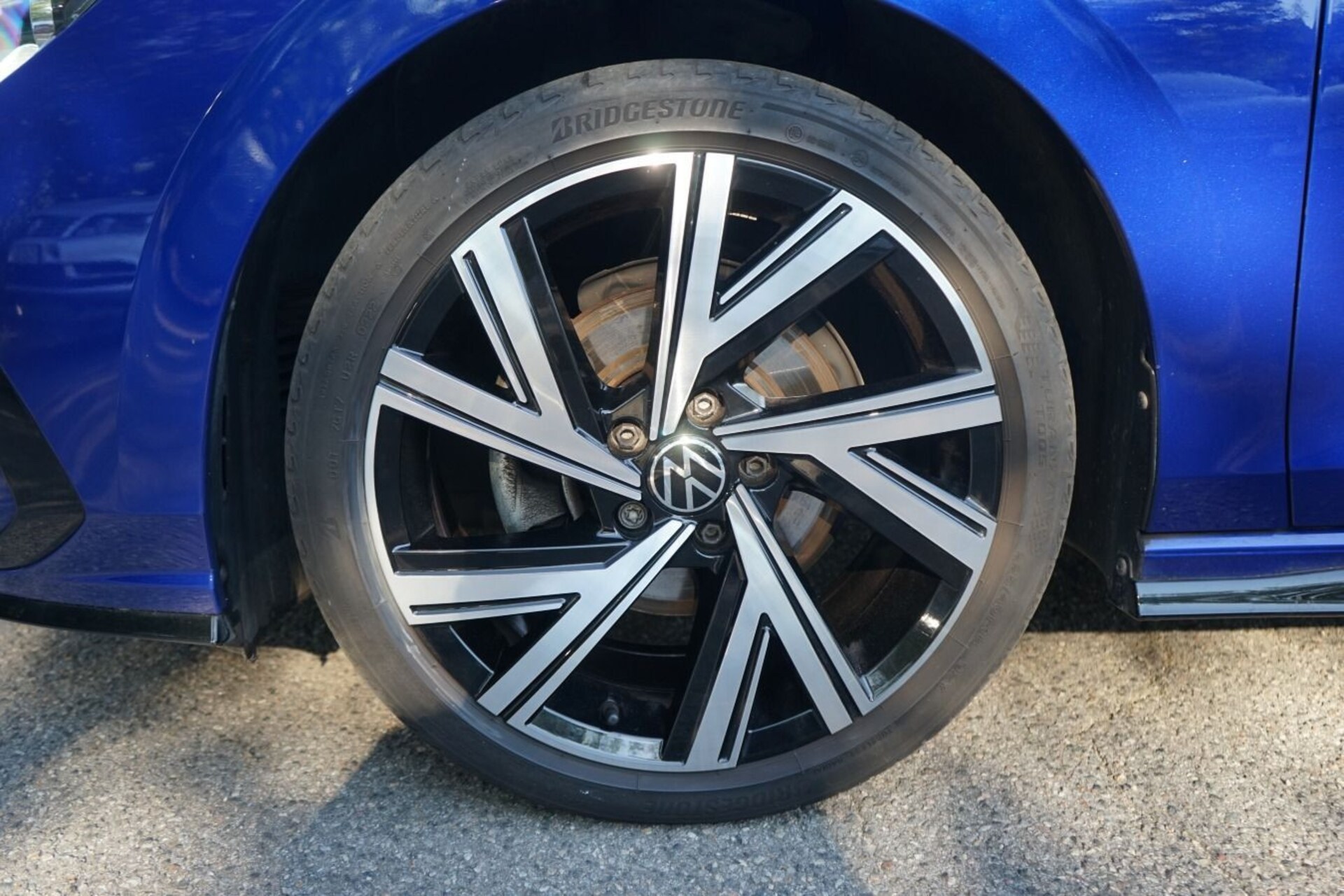 Volkswagen Golf R-Line