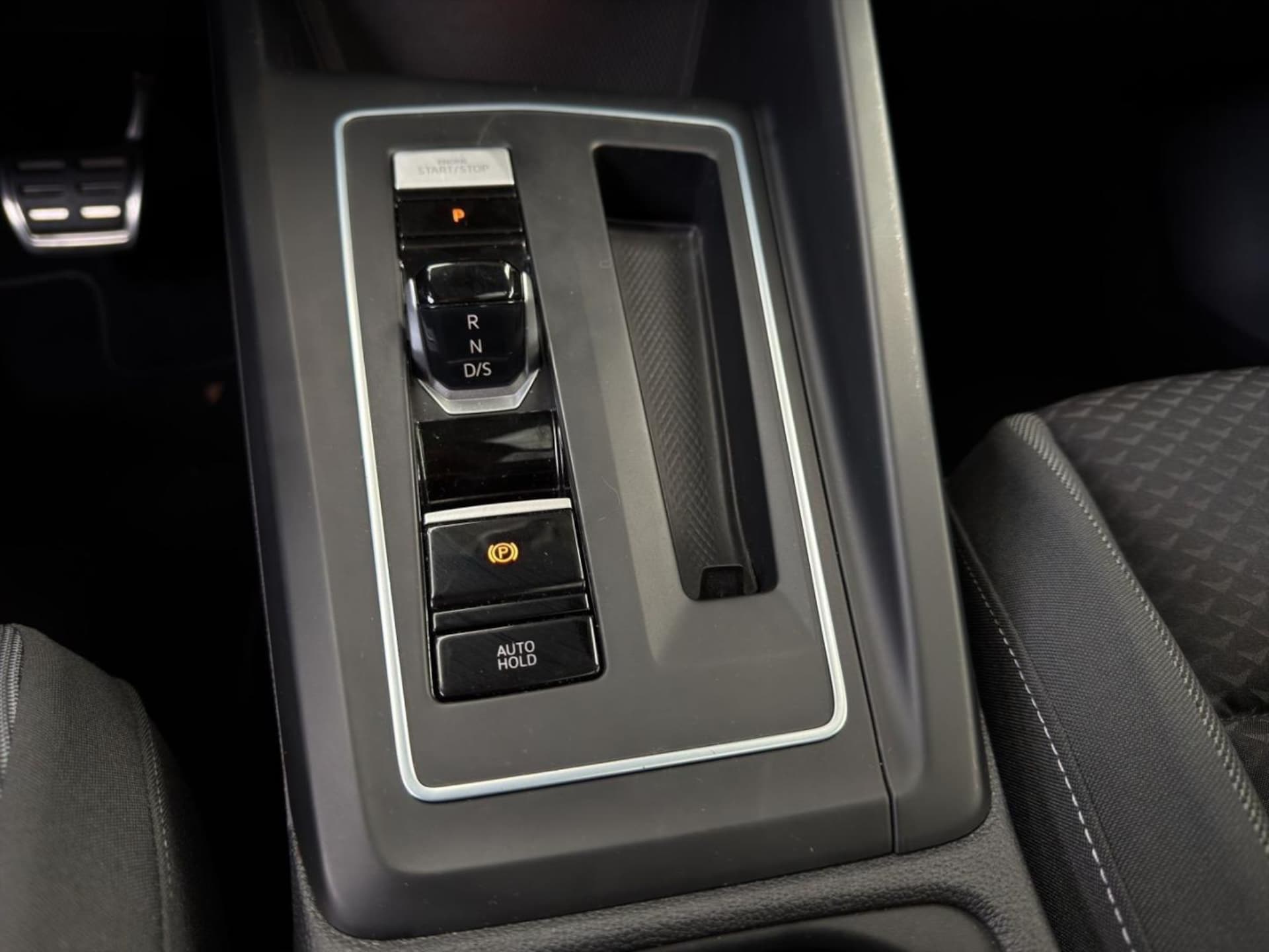 Volkswagen Golf Active