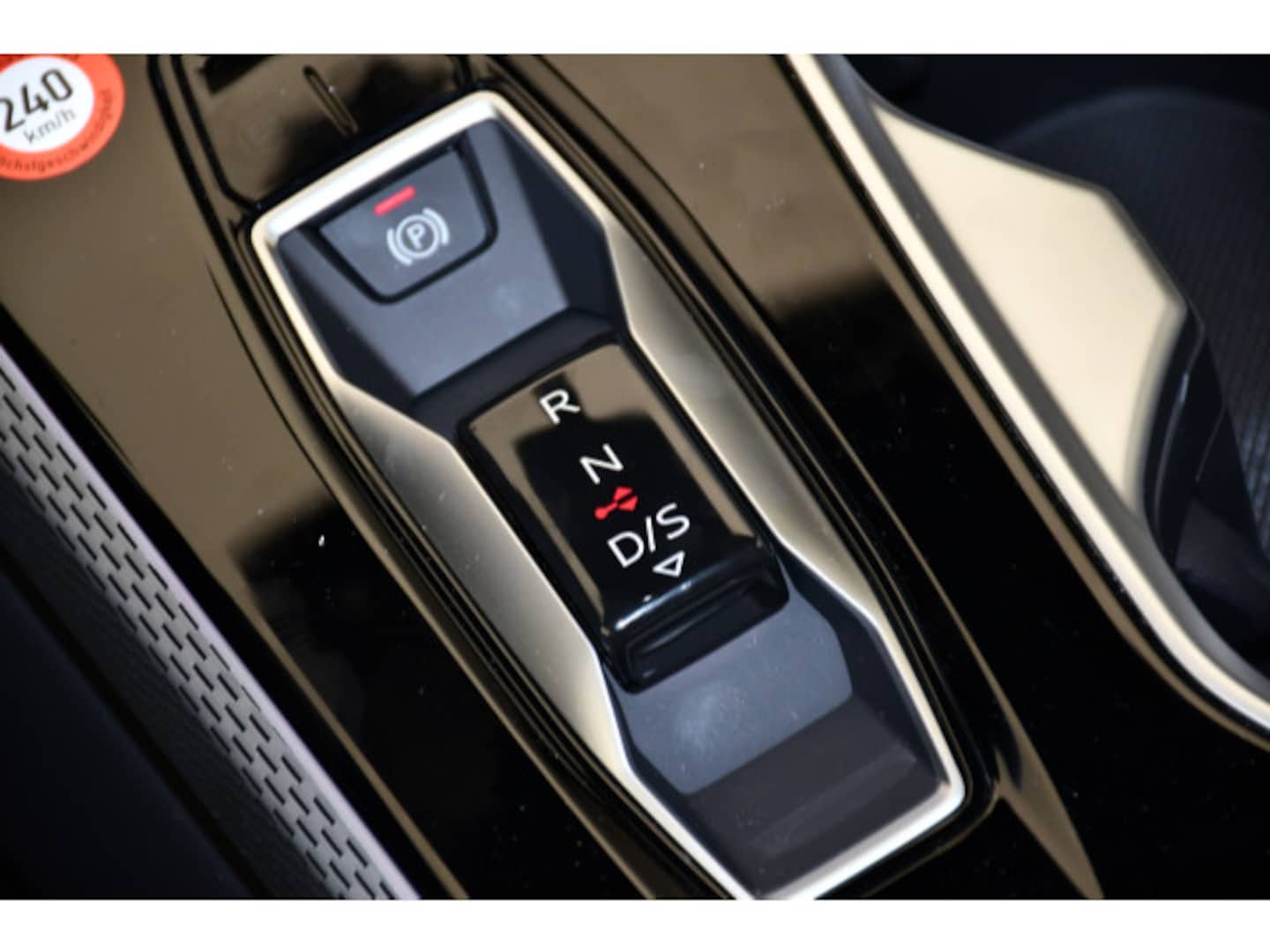 Bild über Audi A6 Avant edition one TDI quattro 220 kW S tronic - für weitere Informationen kontaktieren Sie den Audi Partner