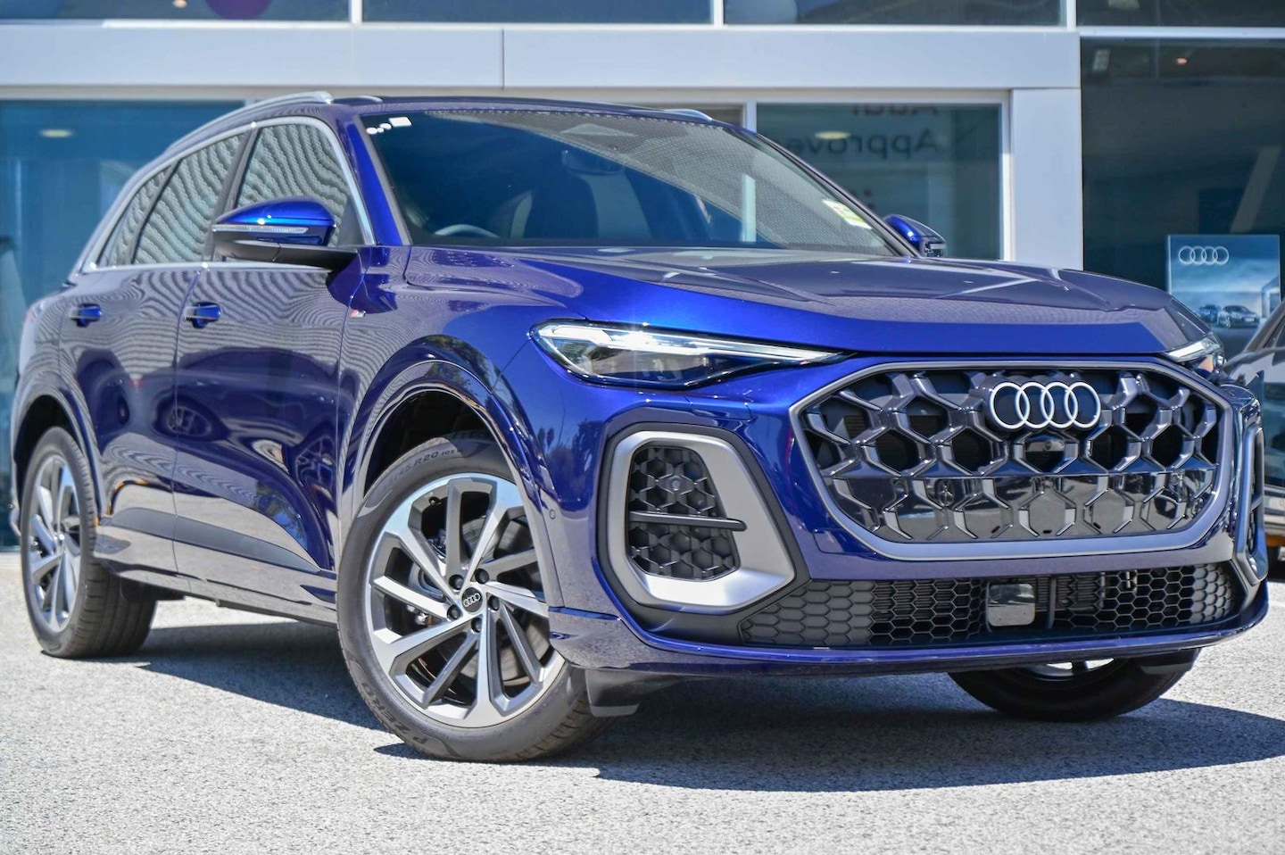 Image about Audi Q5 SUV TDI quattro 150 kW sport