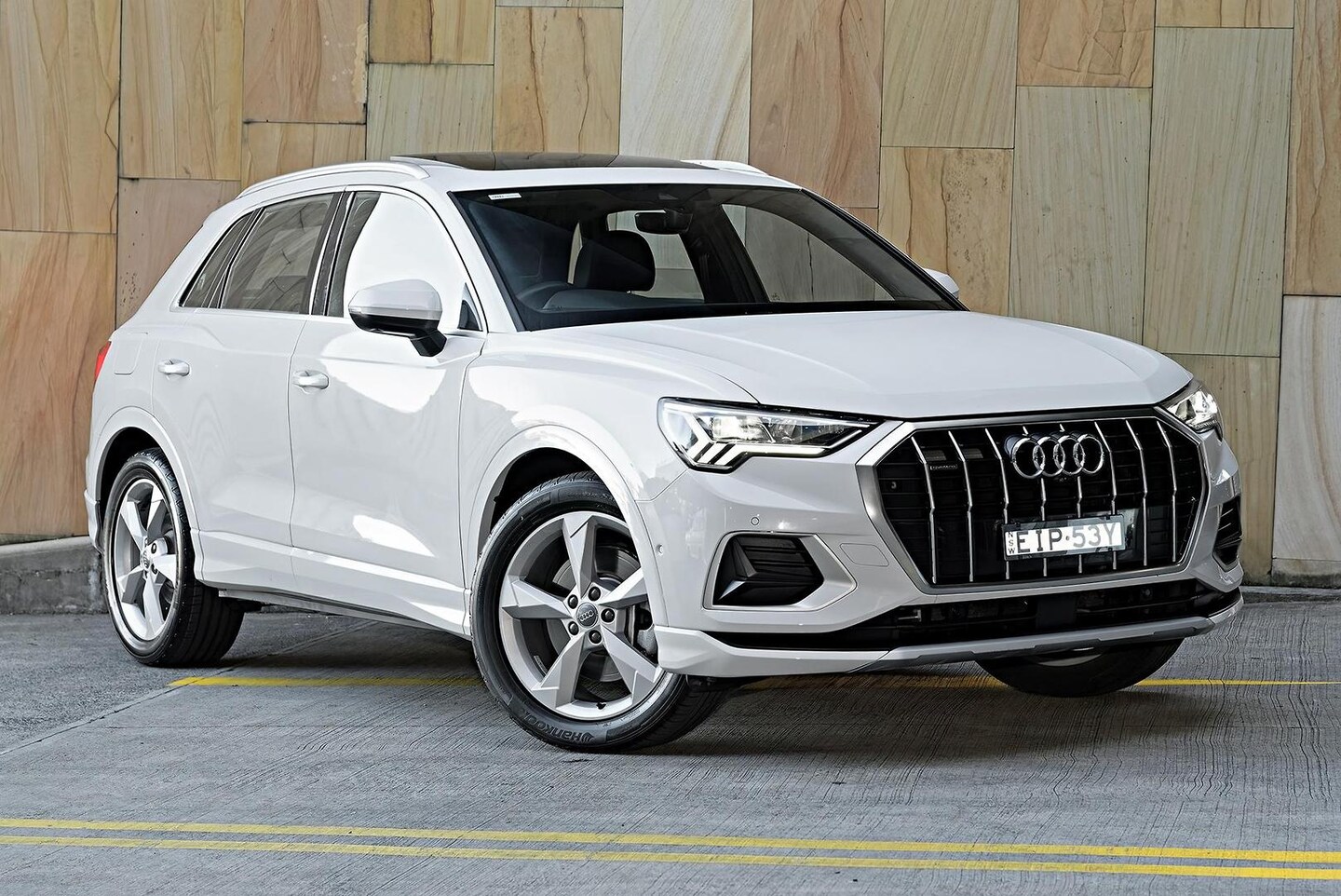 Image about Audi Q3 40 TFSI quattro S tronic