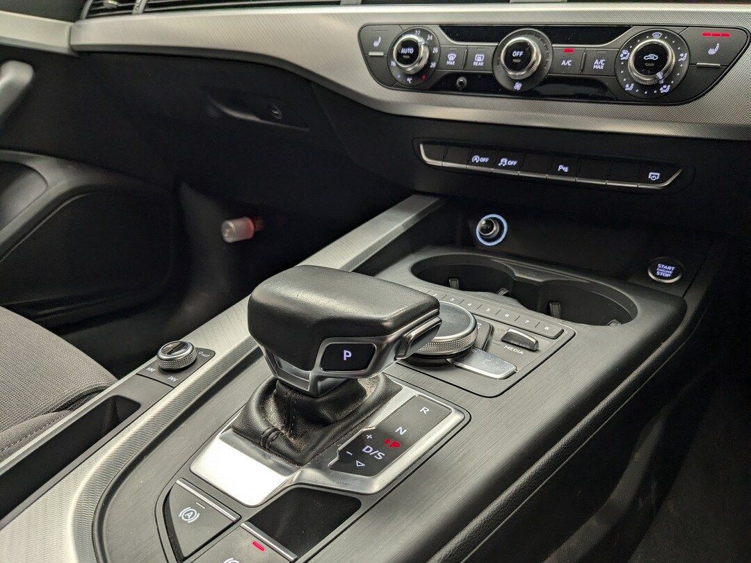 Audi A4 Sedan