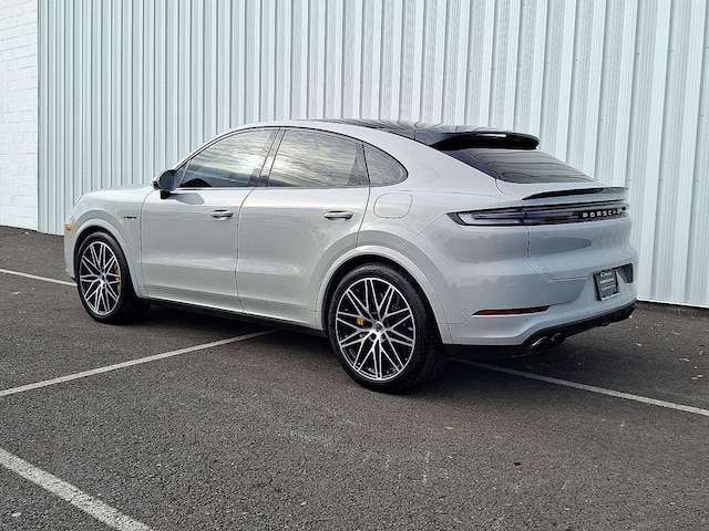 2025 Porsche Cayenne E-Hybrid Coupe
