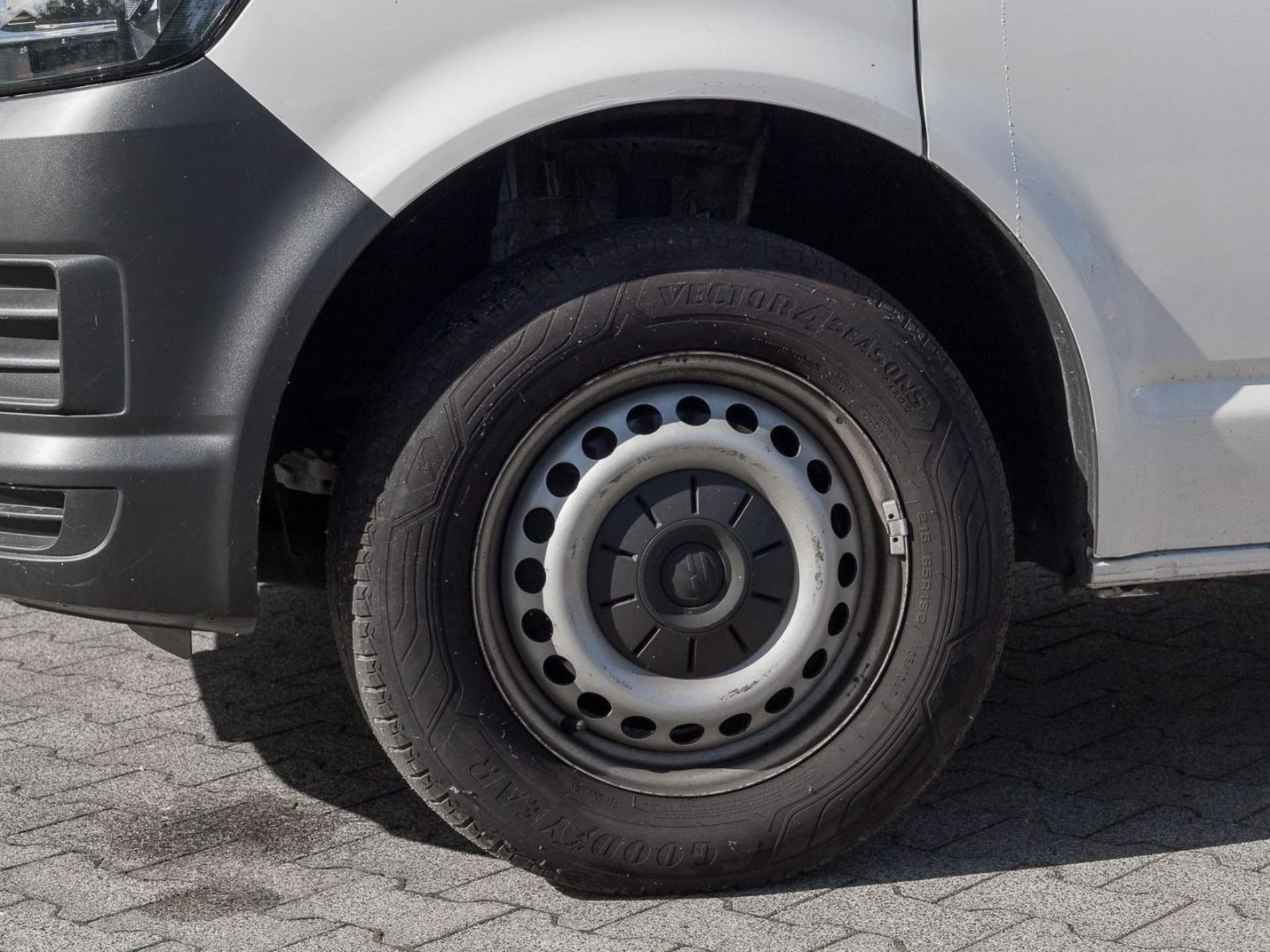 Volkswagen T6 Transporter Kasten kurzer Radstand