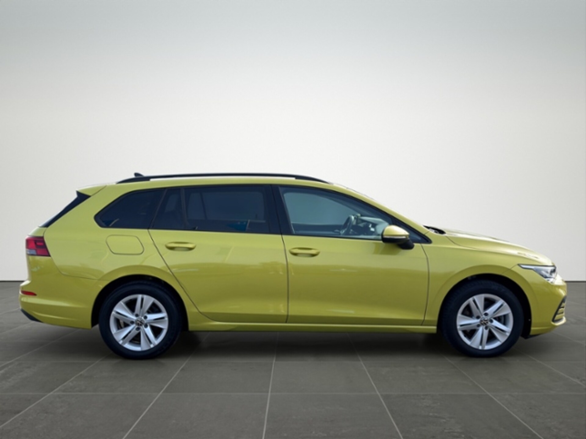 Volkswagen Golf Variant Life
