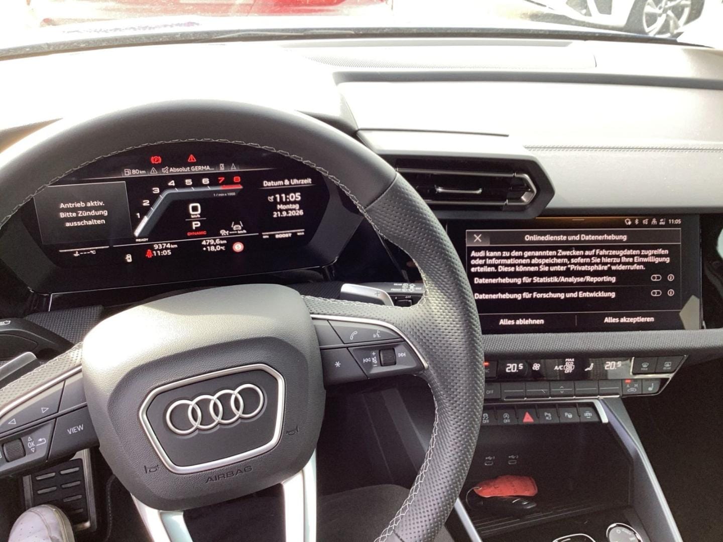 Bild über Audi S3 Sportback TFSI quattro S tronic - für weitere Informationen kontaktieren Sie den Audi Partner