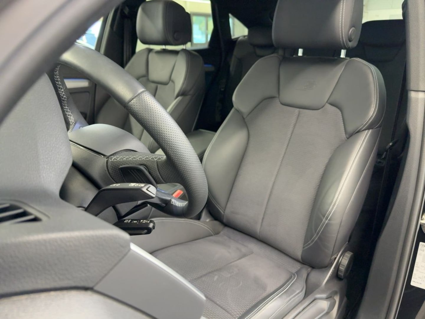 Bild über Audi Q5 Sportback 40 TDI quattro S tronic - für weitere Informationen kontaktieren Sie den Audi Partner