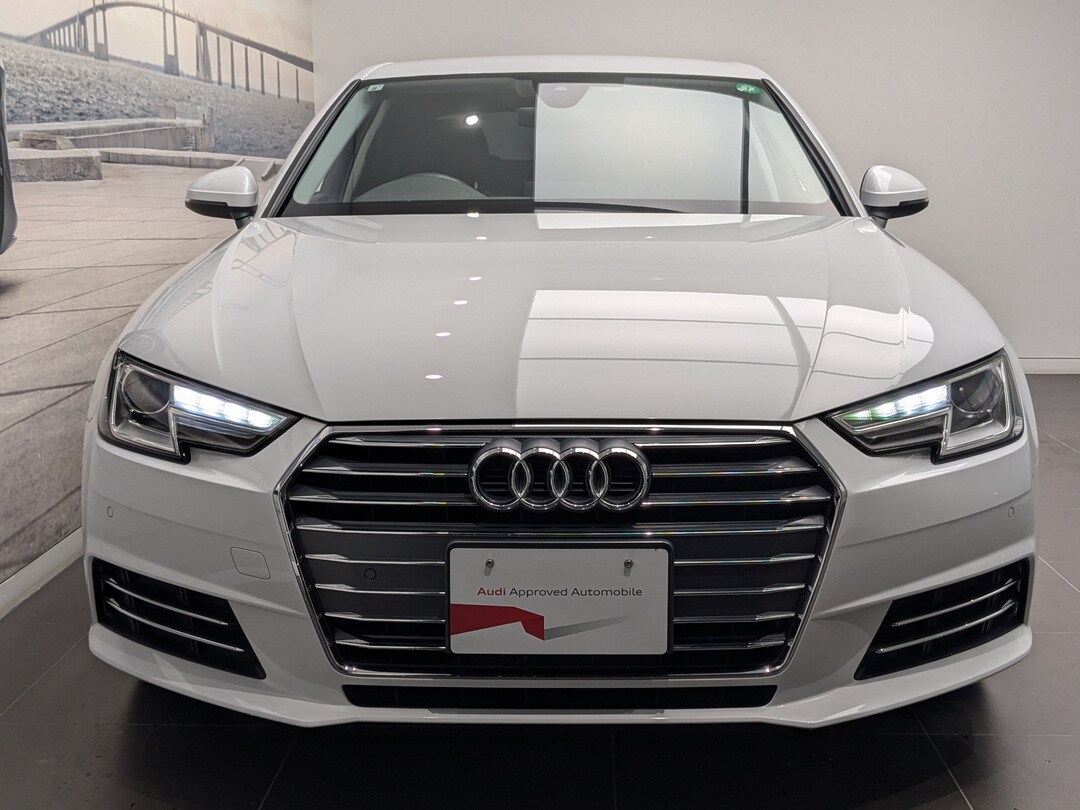 Audi A4 Sedan