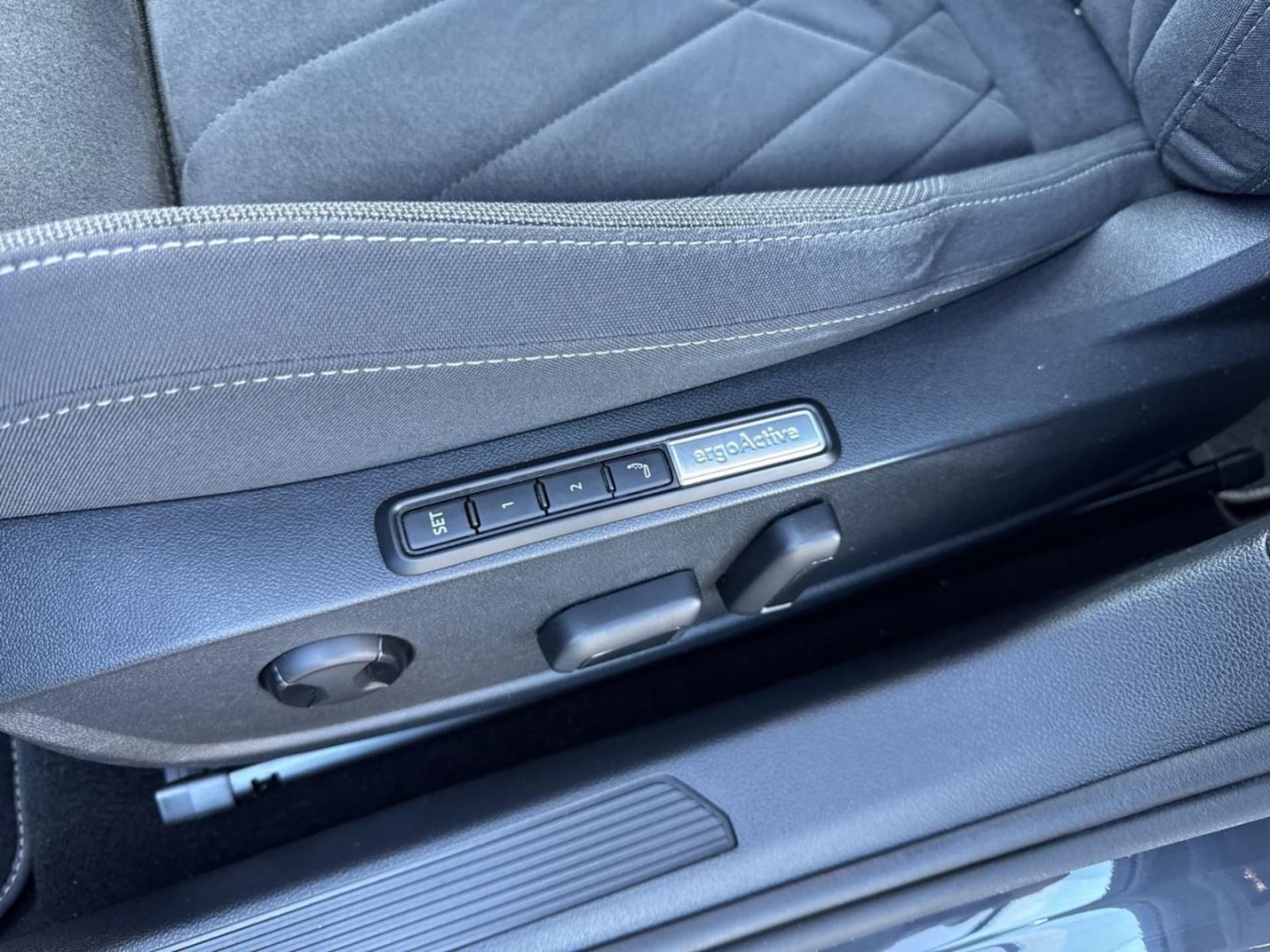 Volkswagen Golf Style