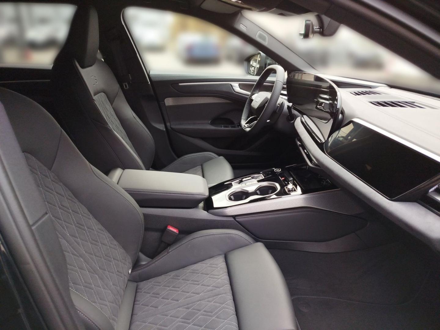 Bild über Audi A6 Avant TDI quattro 150 kW S tronic - für weitere Informationen kontaktieren Sie den Audi Partner