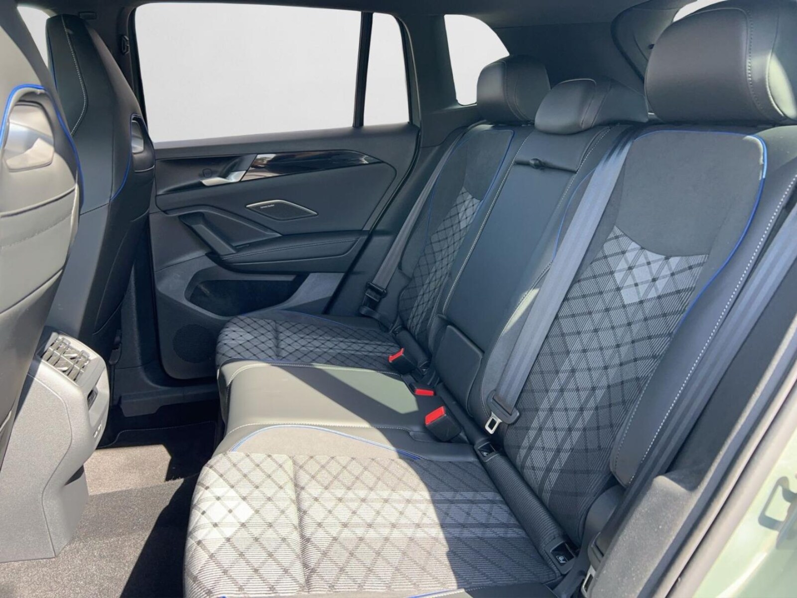Volkswagen Tiguan – Bild 14