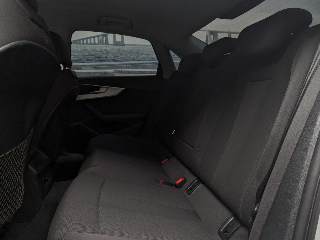Audi A4 Sedan