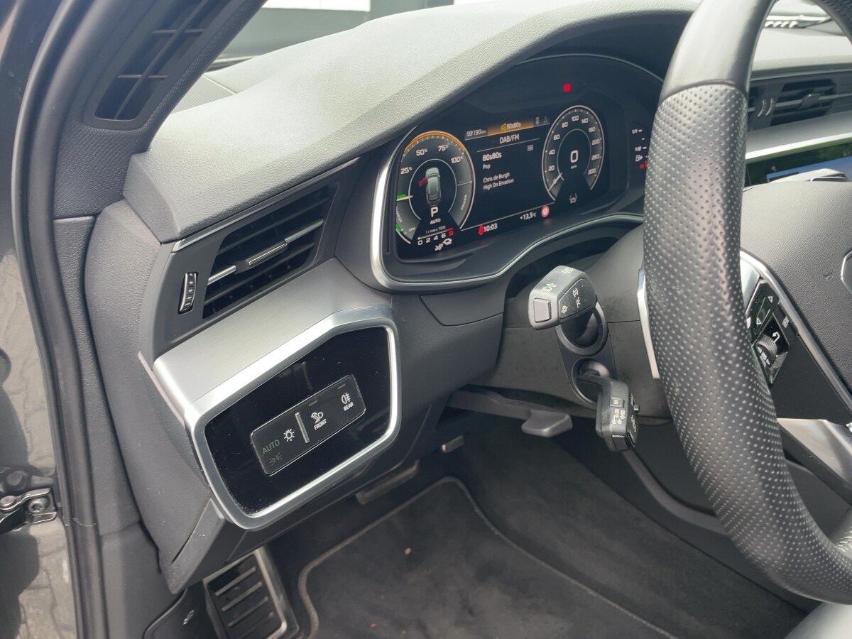 Image about Audi A6 Avant TFSI e 55 TFSI e quattro S tronic