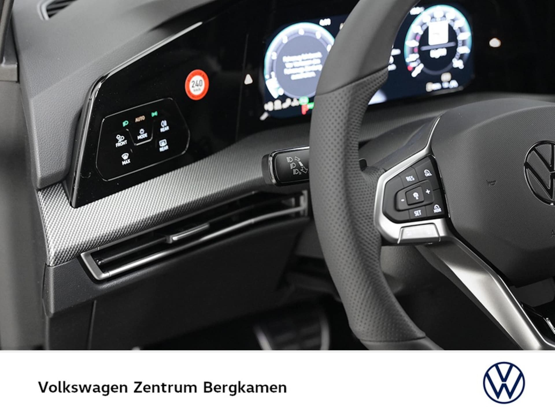 Volkswagen Golf R-Line
