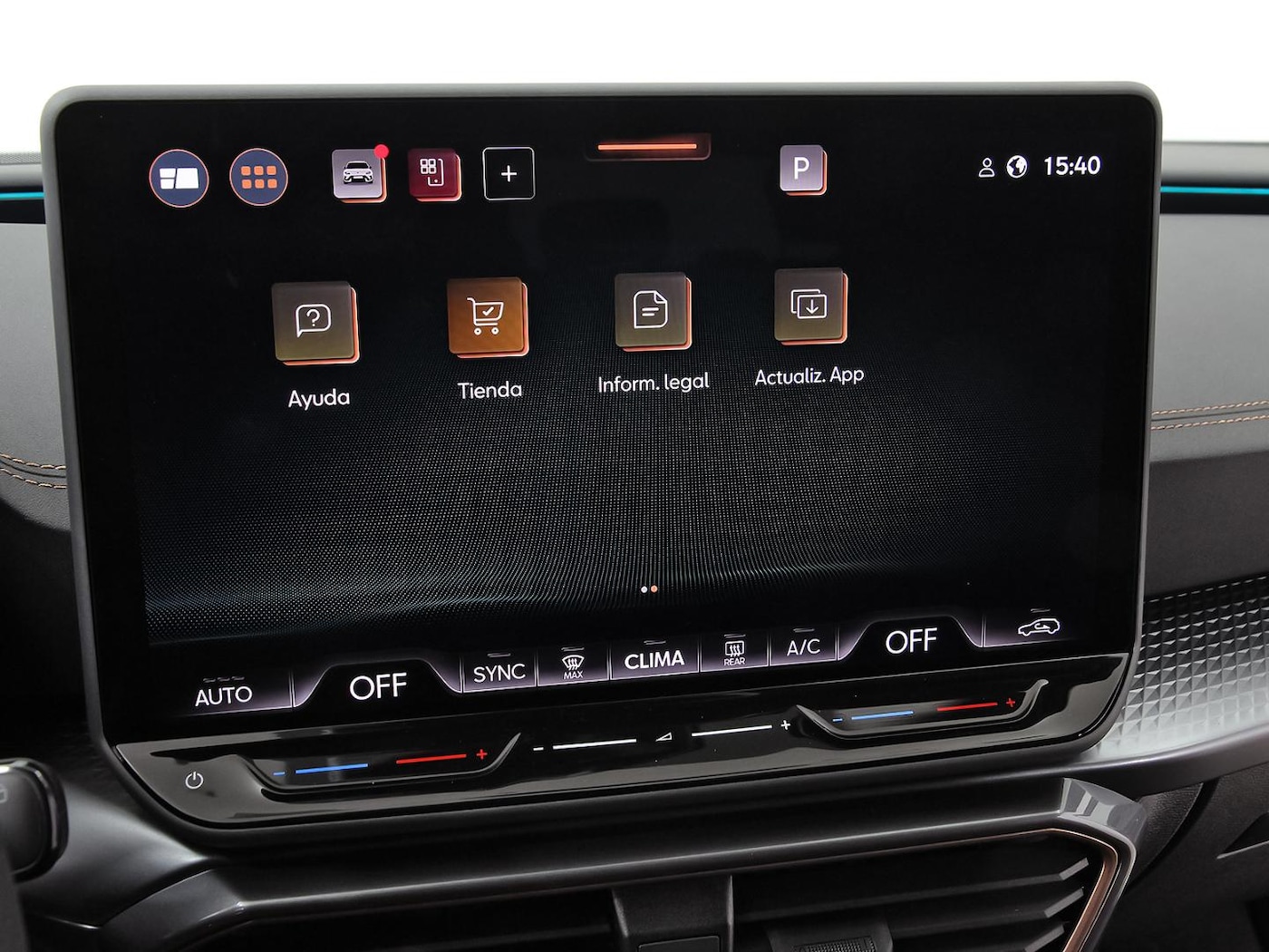 CUPRA Leon Sportstourer 1.5 eTSI DSG 110 kW (150 CV) — photo 21