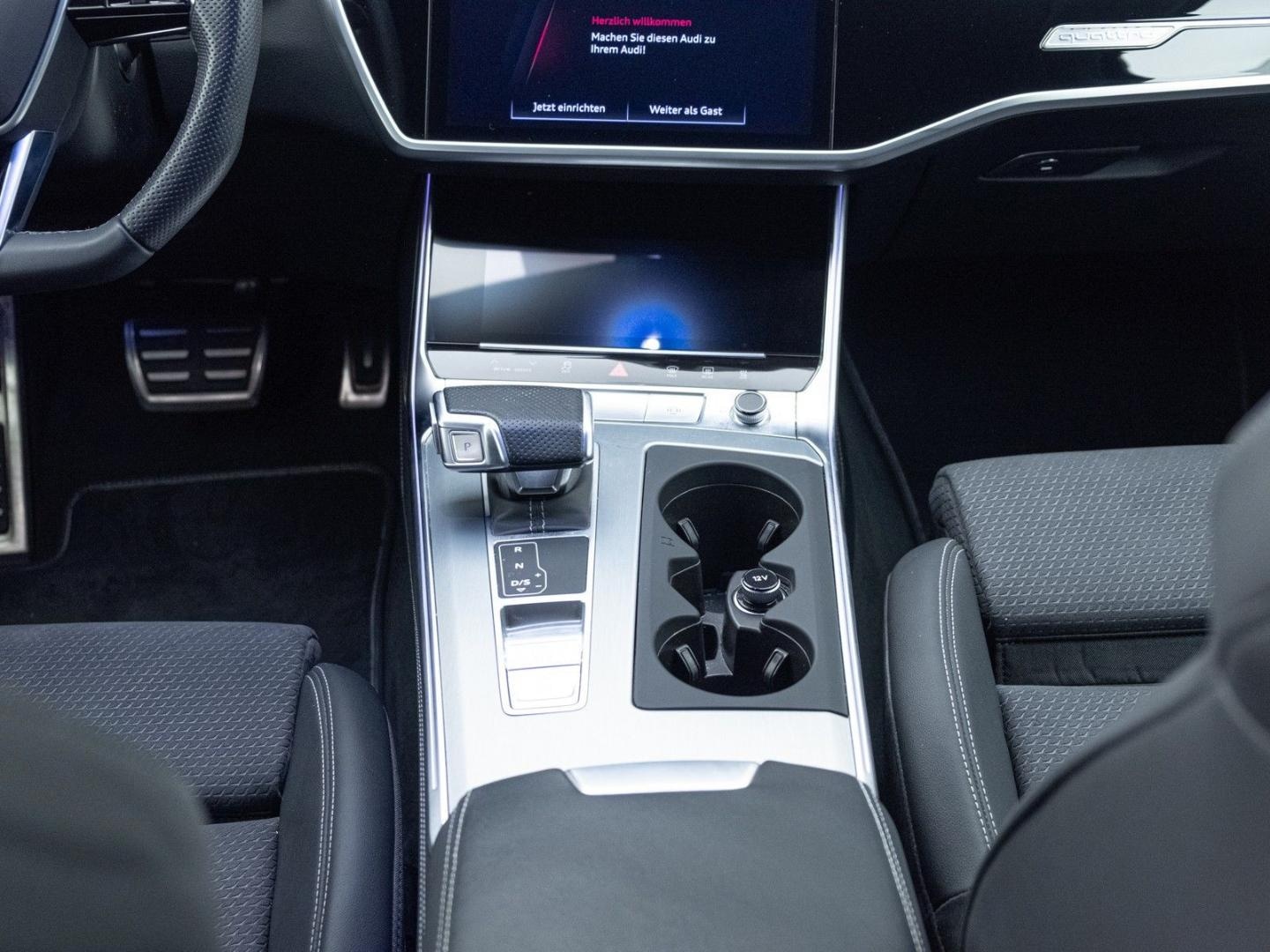 Bild über Audi S6 Avant TDI quattro tiptronic - für weitere Informationen kontaktieren Sie den Audi Partner