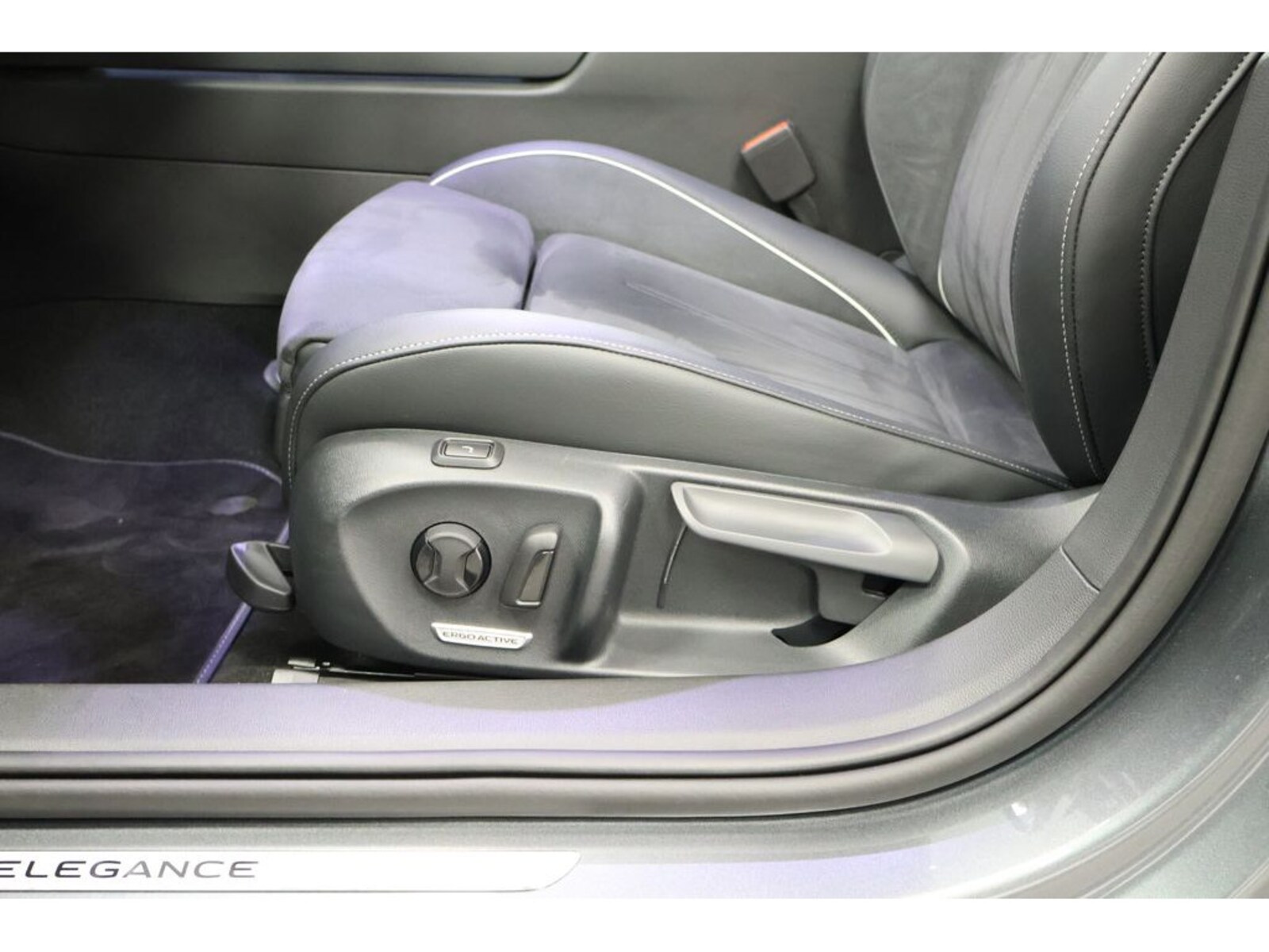 Volkswagen Passat – Bild 24