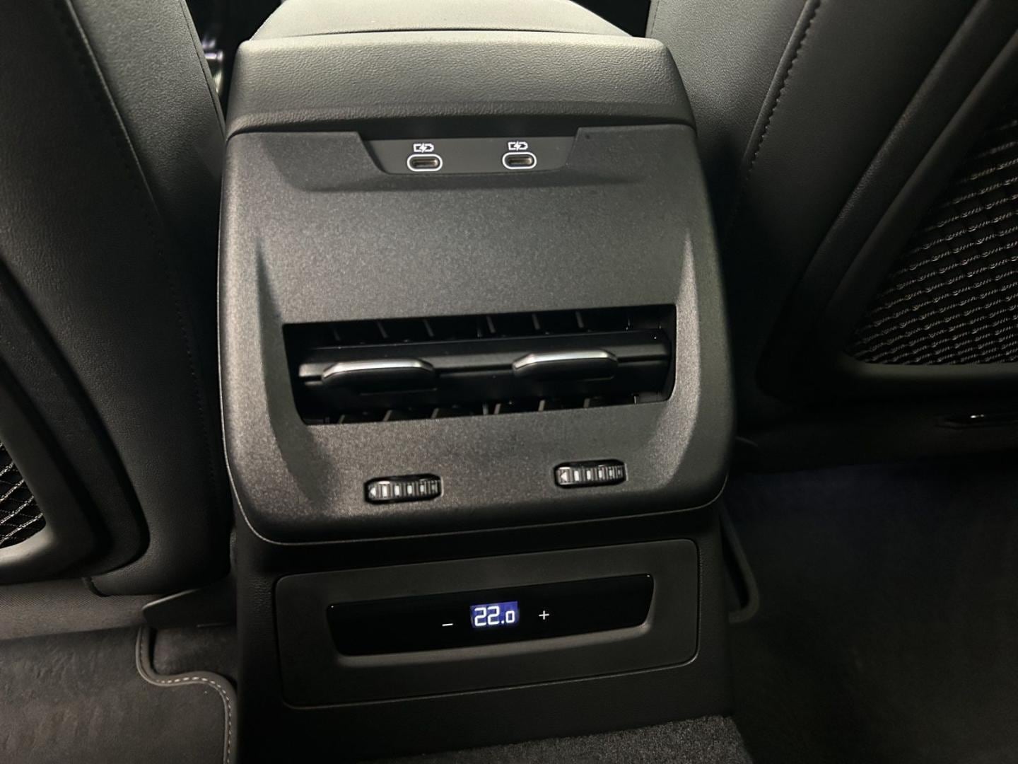 Bild über Audi A5 Avant TDI quattro 150 kW S tronic - für weitere Informationen kontaktieren Sie den Audi Partner
