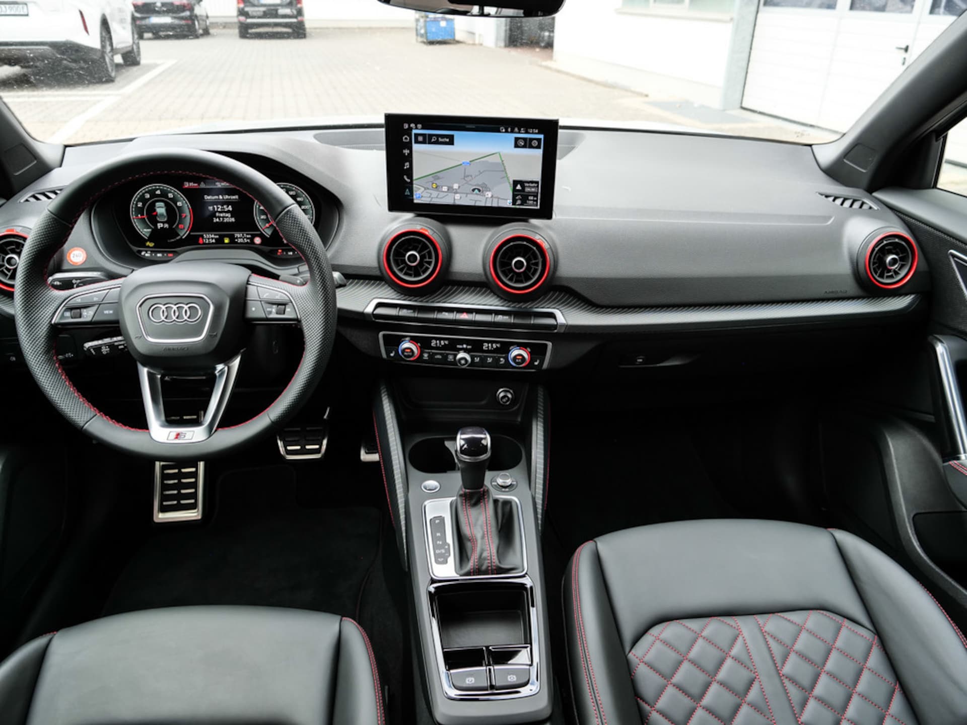 Audi Q2 S line