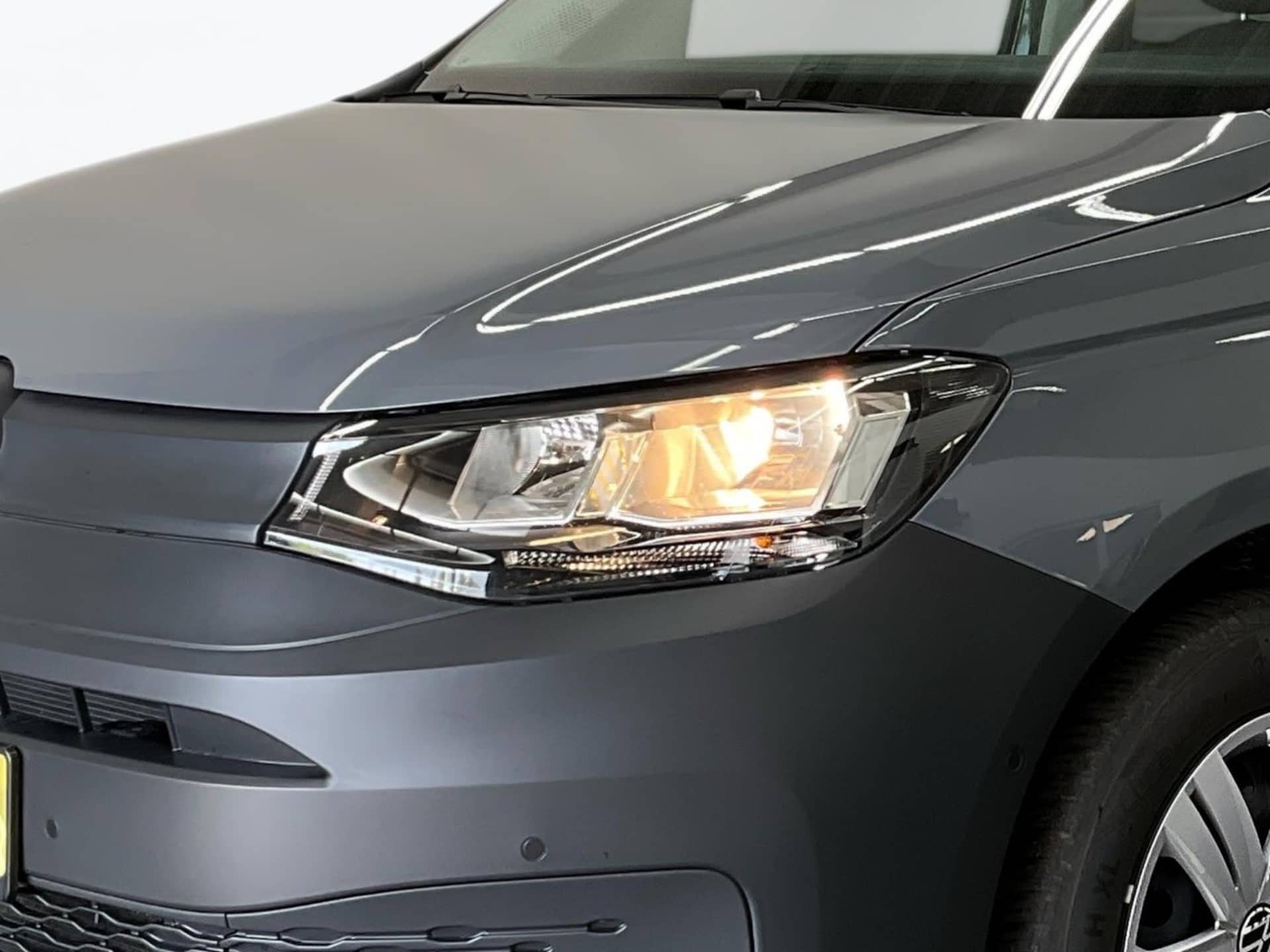 Volkswagen Caddy Basis-Modell
