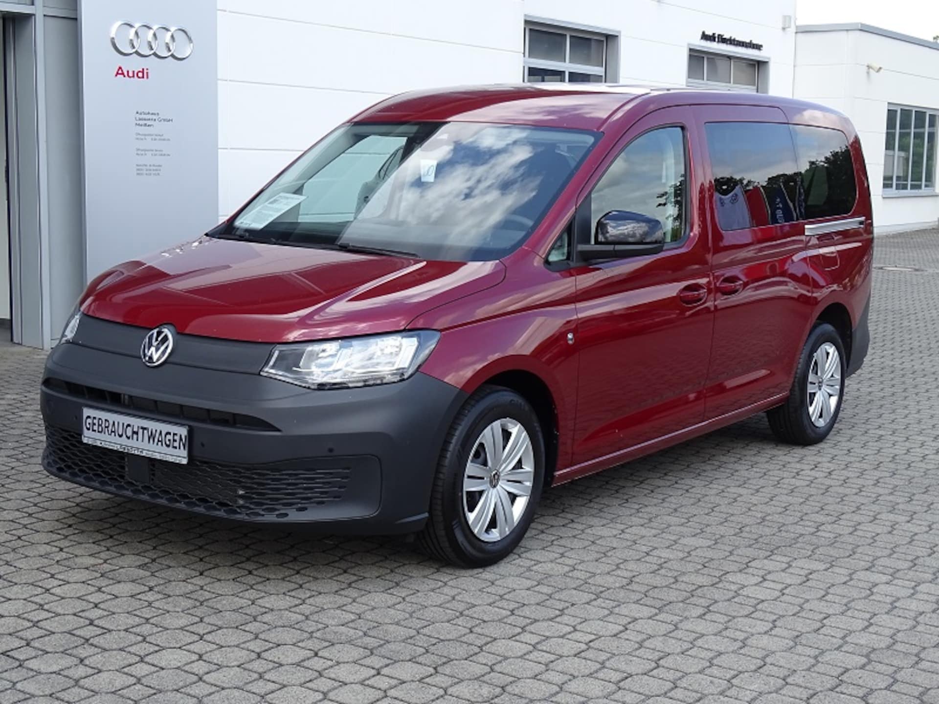 Volkswagen Caddy Maxi Basis-Modell