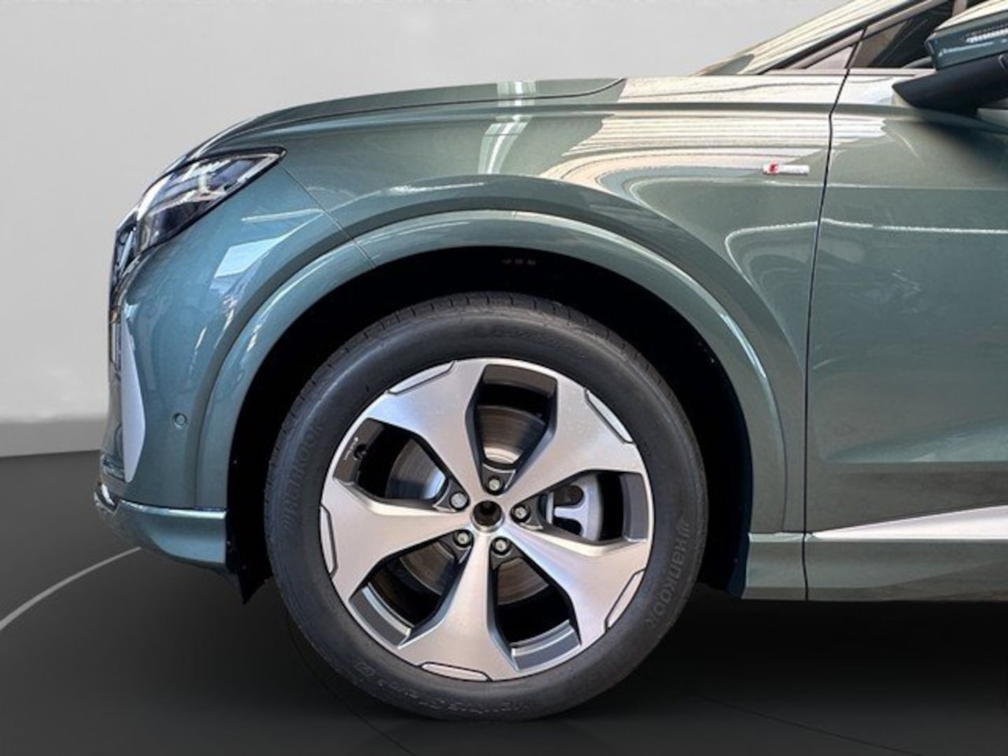 Bild über Audi Q4 Sportback e-tron e-tron performance 210 kW - für weitere Informationen kontaktieren Sie den Audi Partner