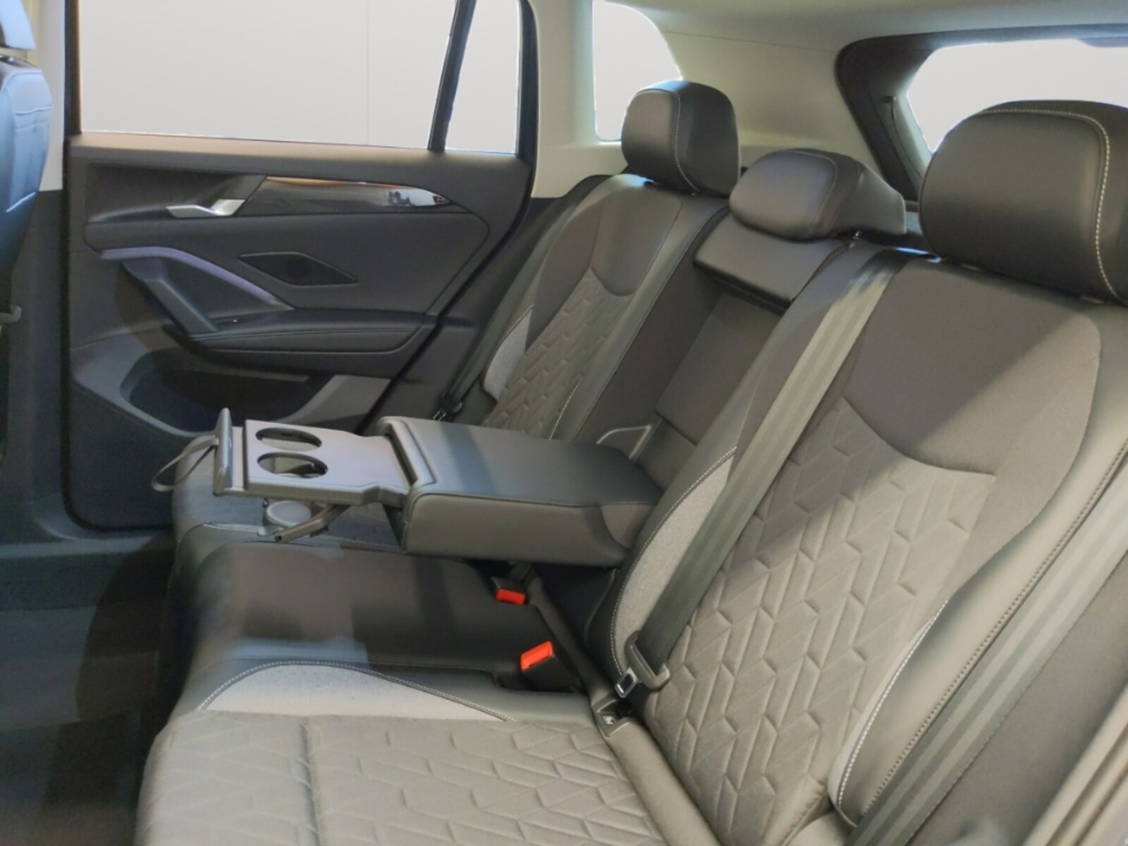 Volkswagen Tiguan – Bild 14
