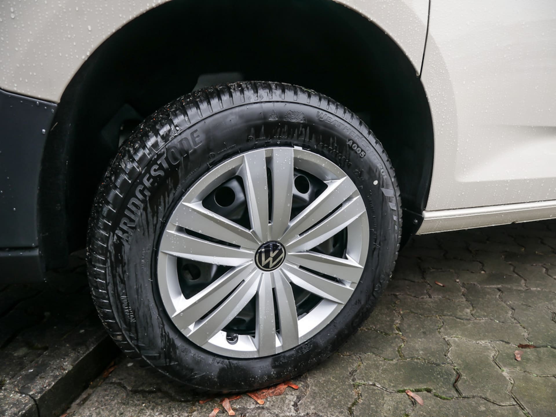 Volkswagen Caddy Maxi Basis-Modell