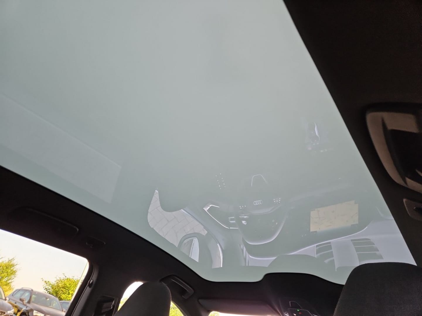 Bild über Audi A5 Avant TFSI quattro S tronic - für weitere Informationen kontaktieren Sie den Audi Partner