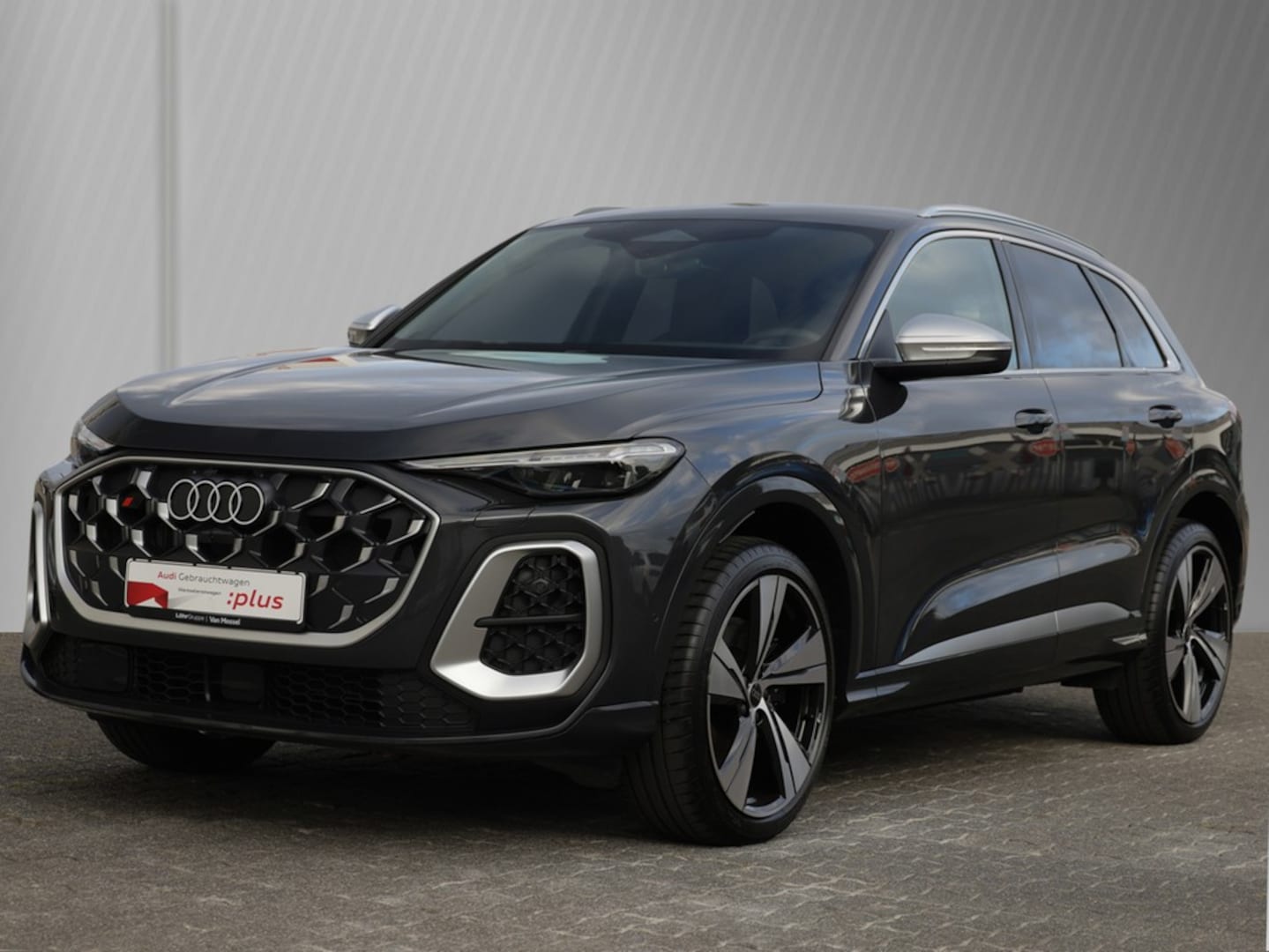 Bild über Audi SQ5 SUV TFSI 270 kW S tronic - für weitere Informationen kontaktieren Sie den Audi Partner