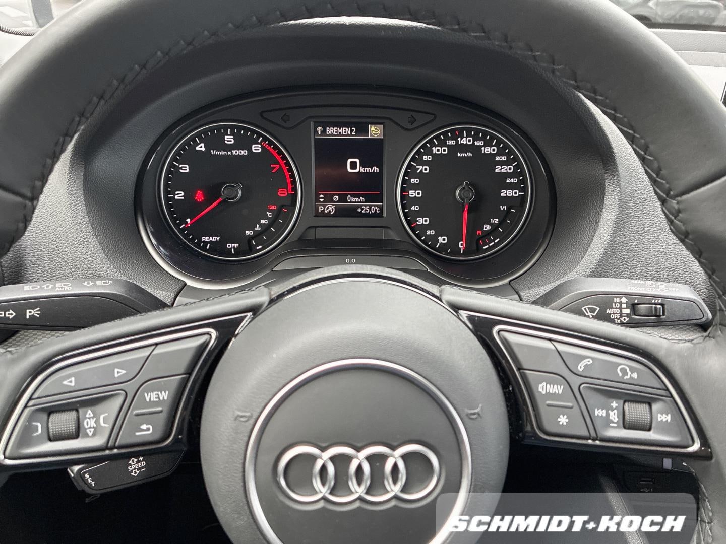 Bild über Audi Q2 S line 35 TFSI S tronic - für weitere Informationen kontaktieren Sie den Audi Partner