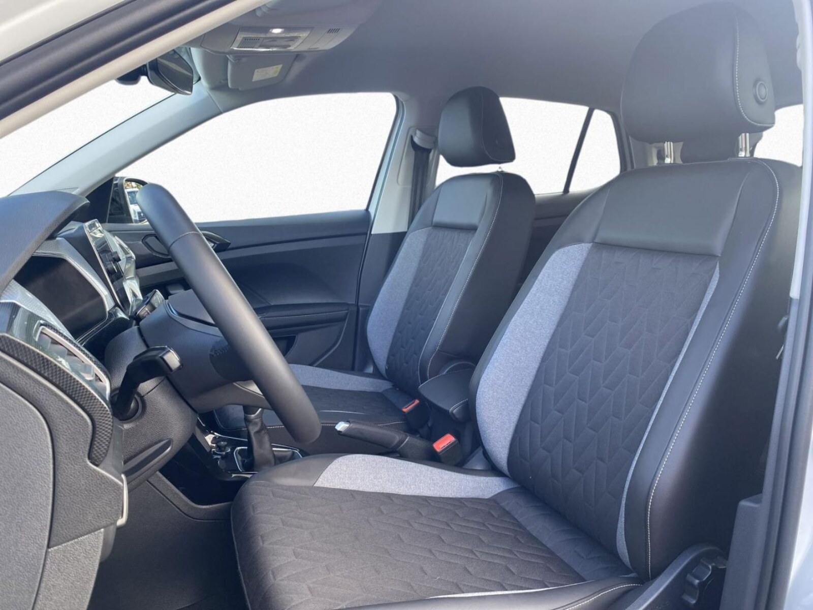 Volkswagen T-Cross – Bild 8