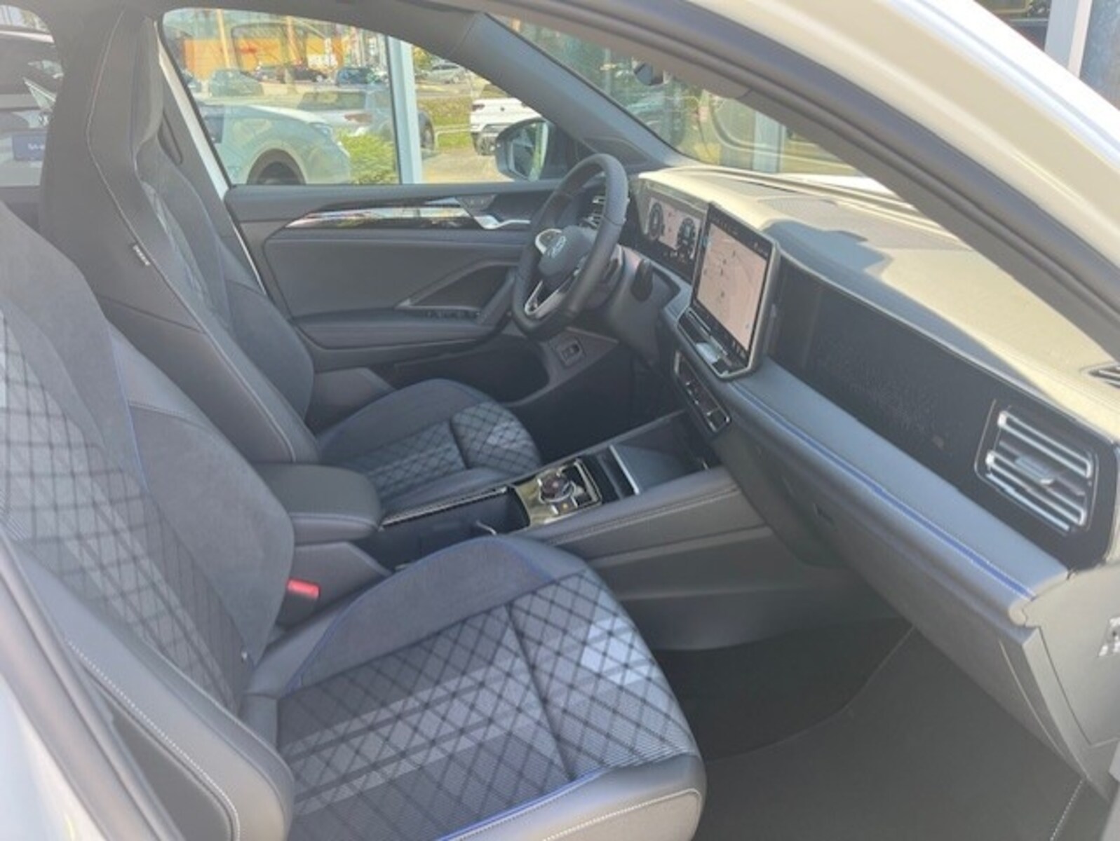 Volkswagen Tiguan – Bild 13