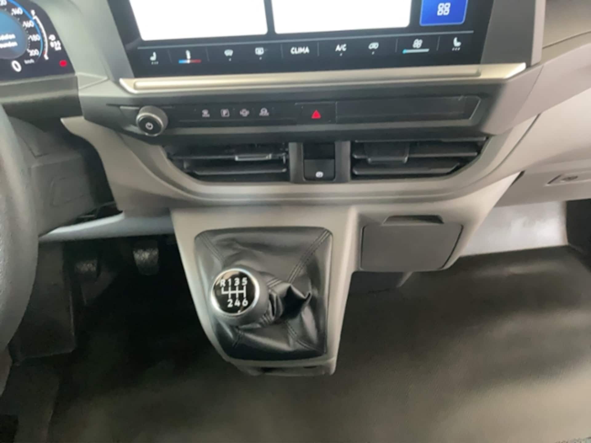 Volkswagen Transporter Kasten kurzer Radstand