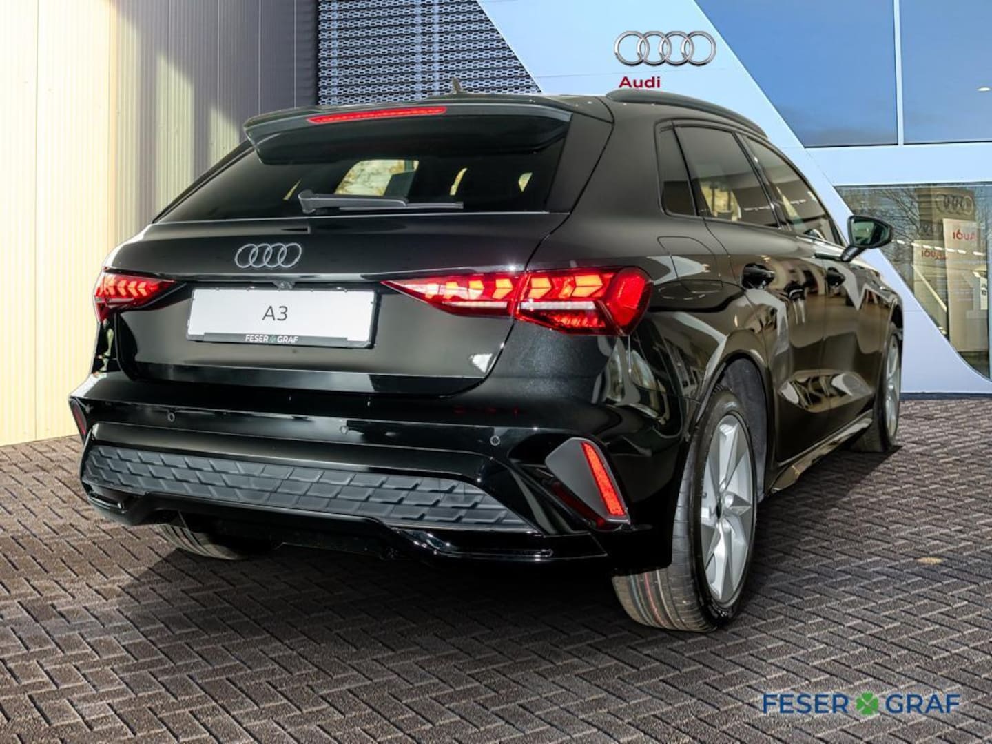 Bild über Audi A3 Sportback TFSI e TFSI e 150 kW S tronic - für weitere Informationen kontaktieren Sie den Audi Partner