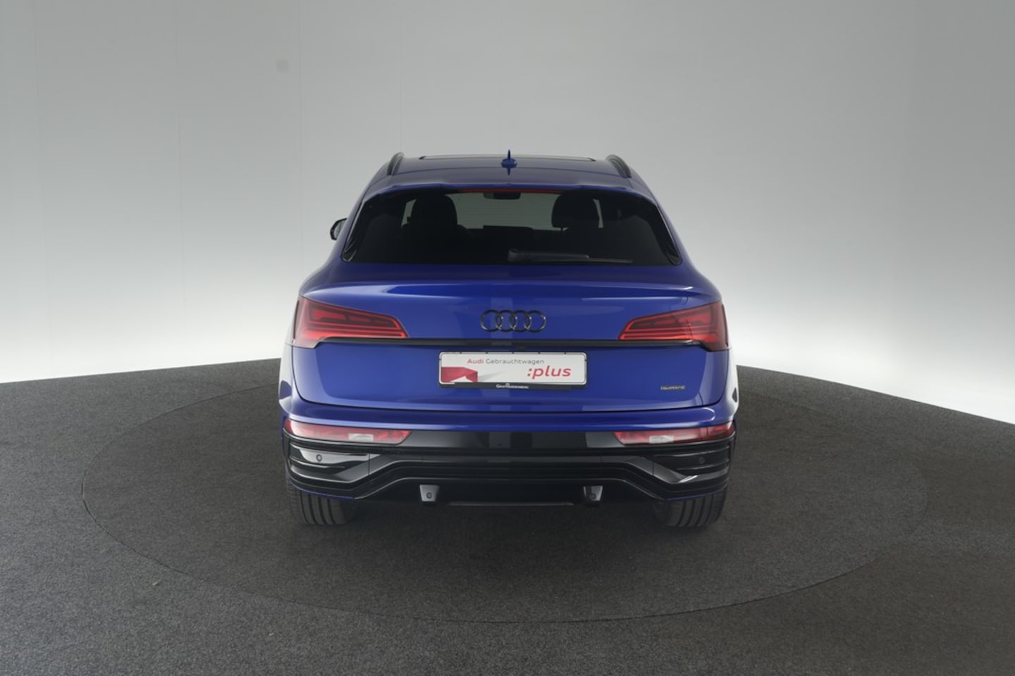 Bild über Audi Q5 Sportback TFSI e S line business 55 TFSI e quattro S tronic - für weitere Informationen kontaktieren Sie den Audi Partner