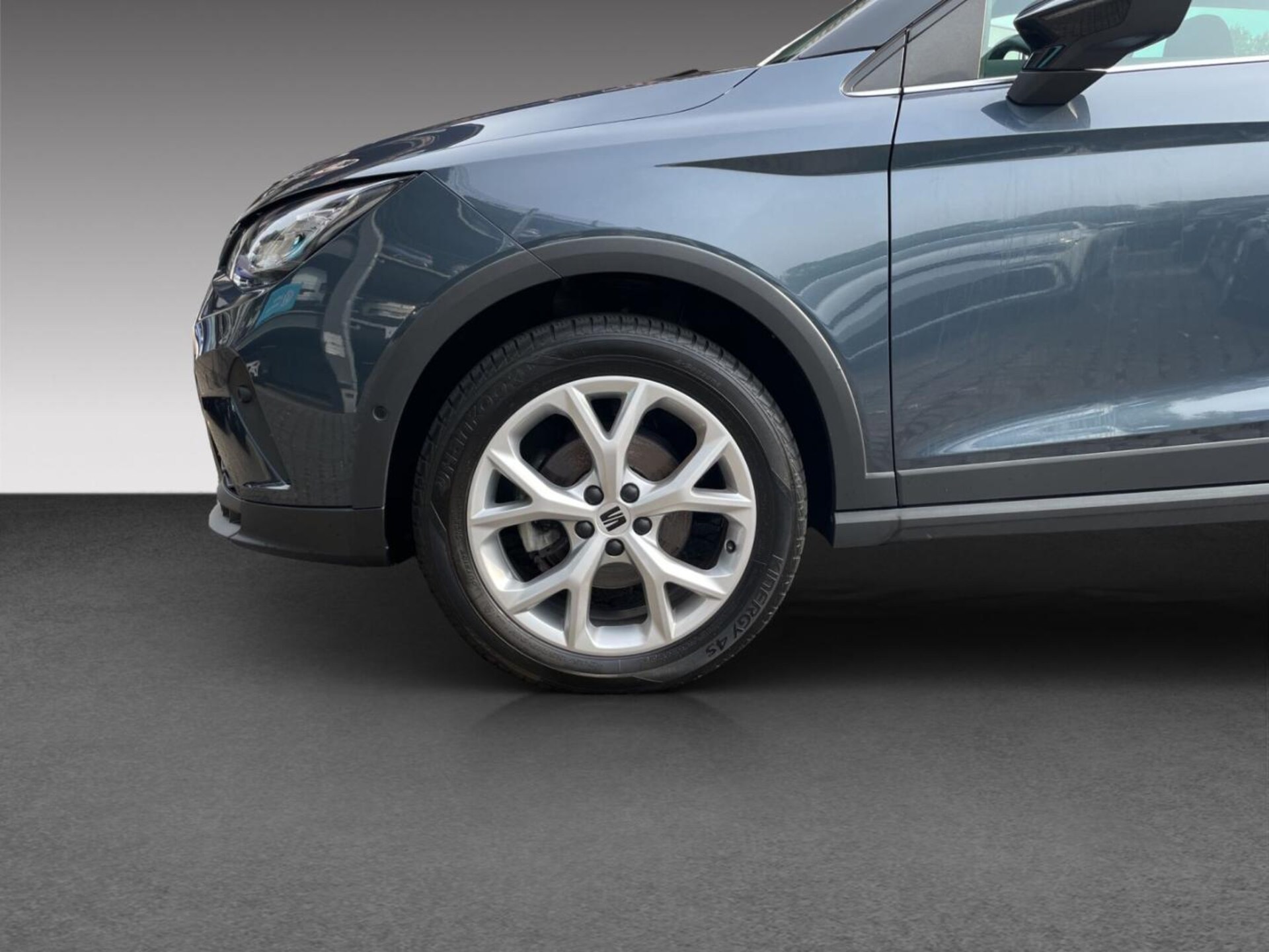 SEAT Arona FR