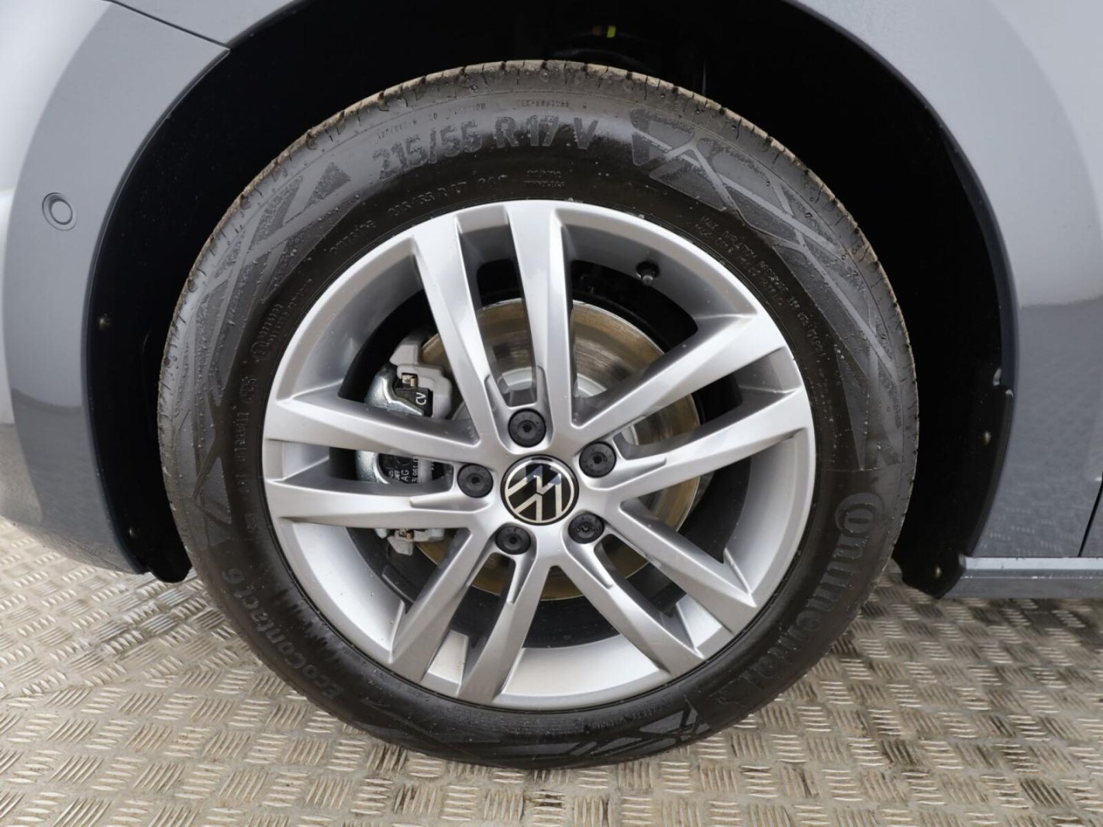 Volkswagen Touran – Bild 17