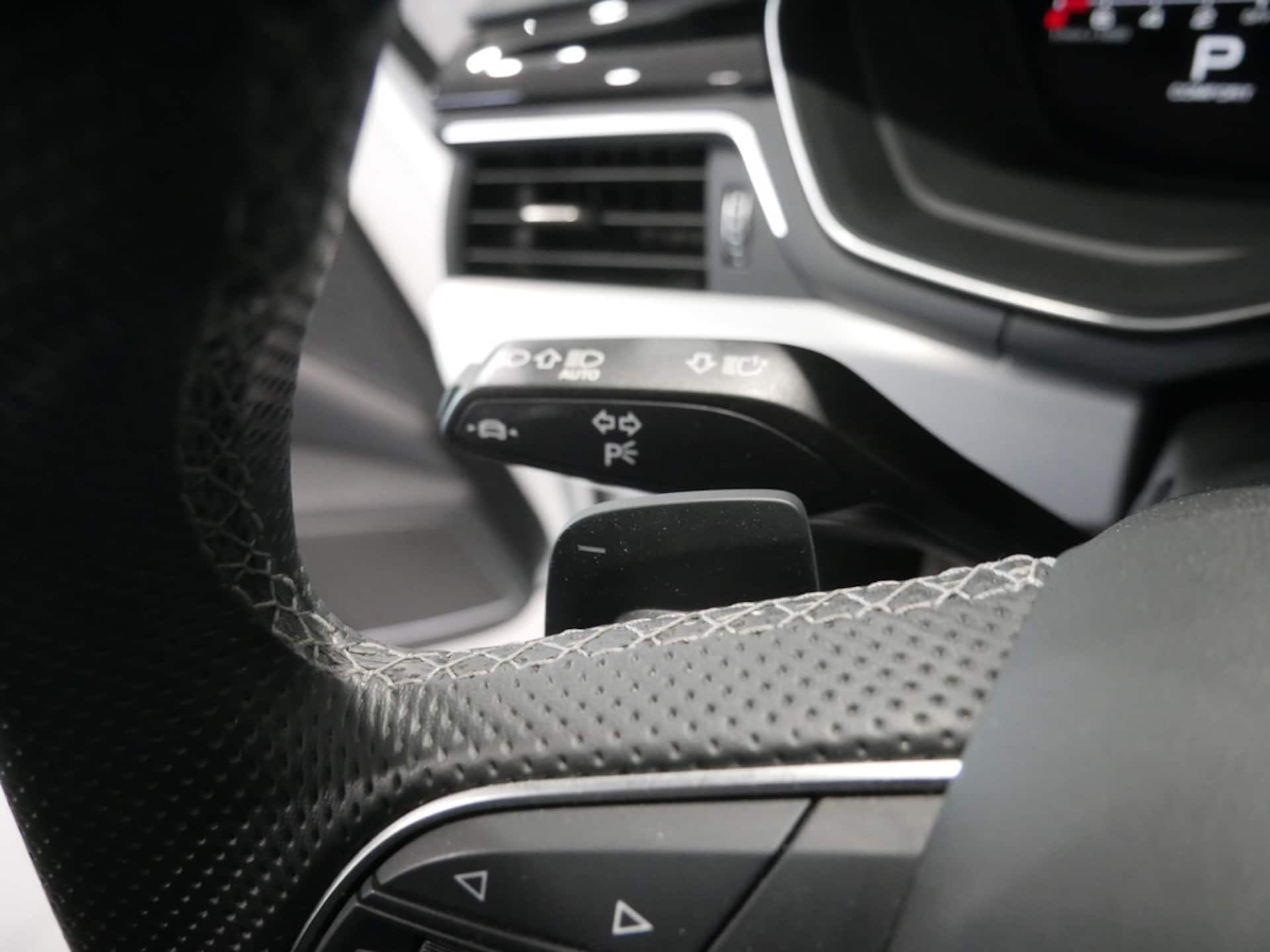 Audi A4 Avant S line