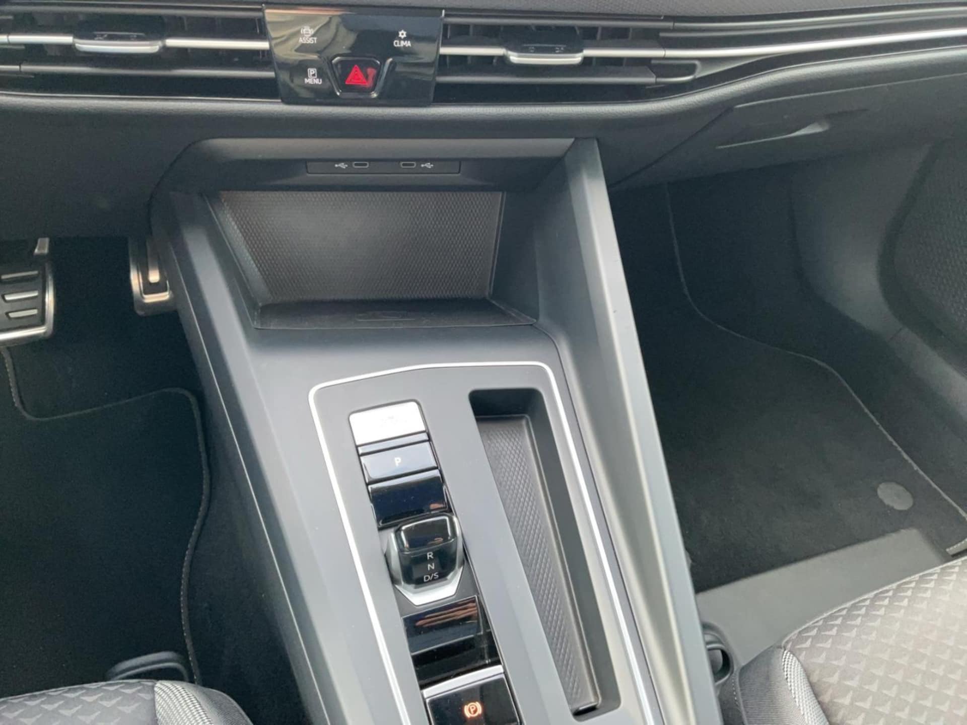 Volkswagen Golf Active