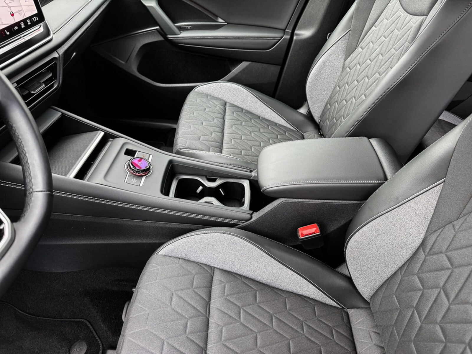 Volkswagen Tiguan – Bild 16