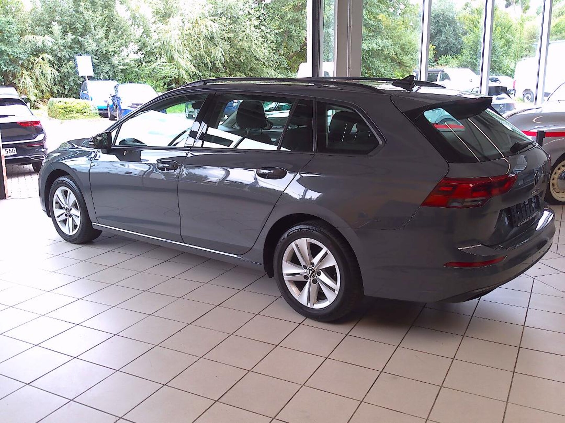 Volkswagen Golf Variant Life