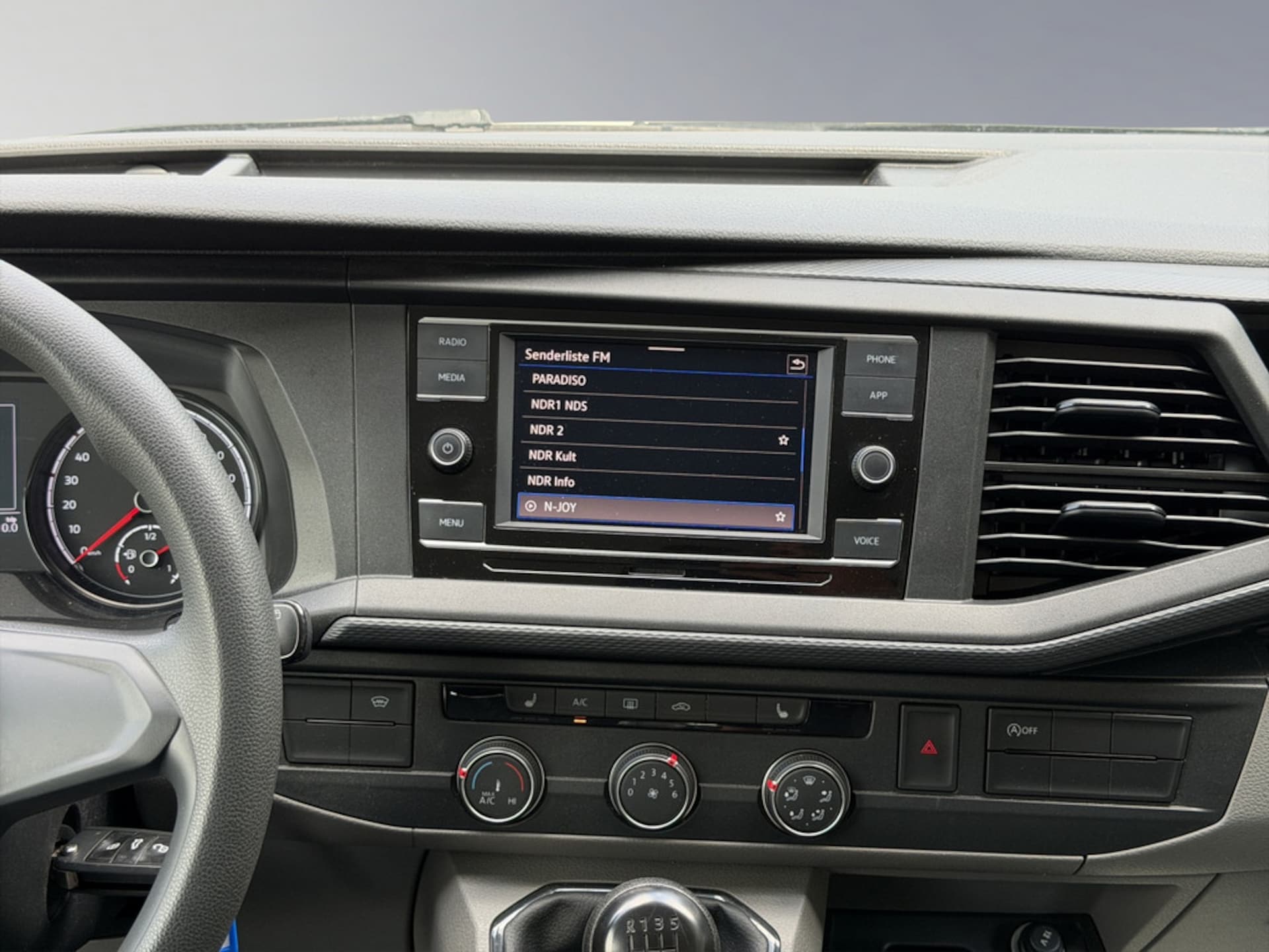 Volkswagen T6.1 Transporter Kombi kurzer Radstand