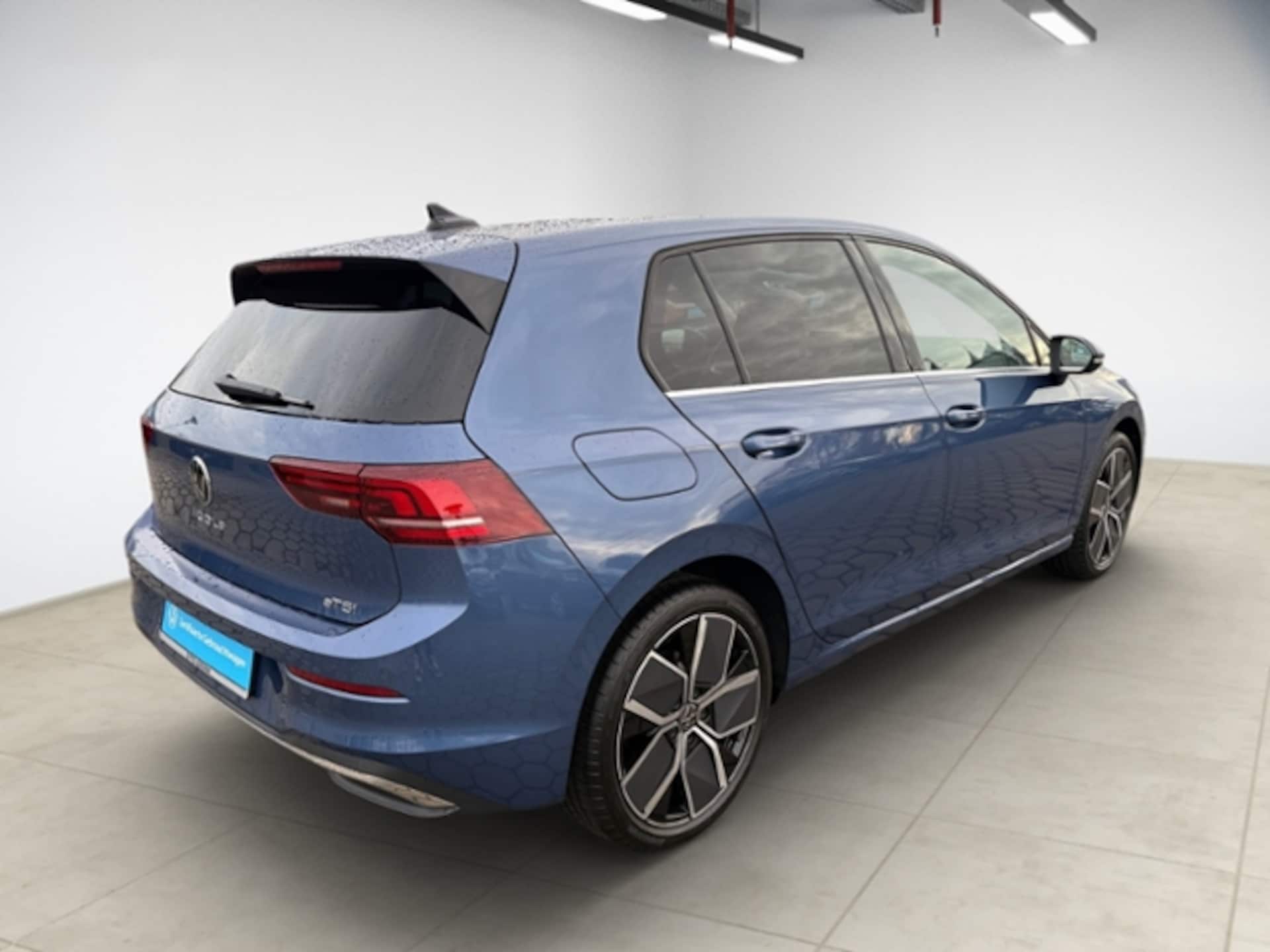 Volkswagen Golf Style